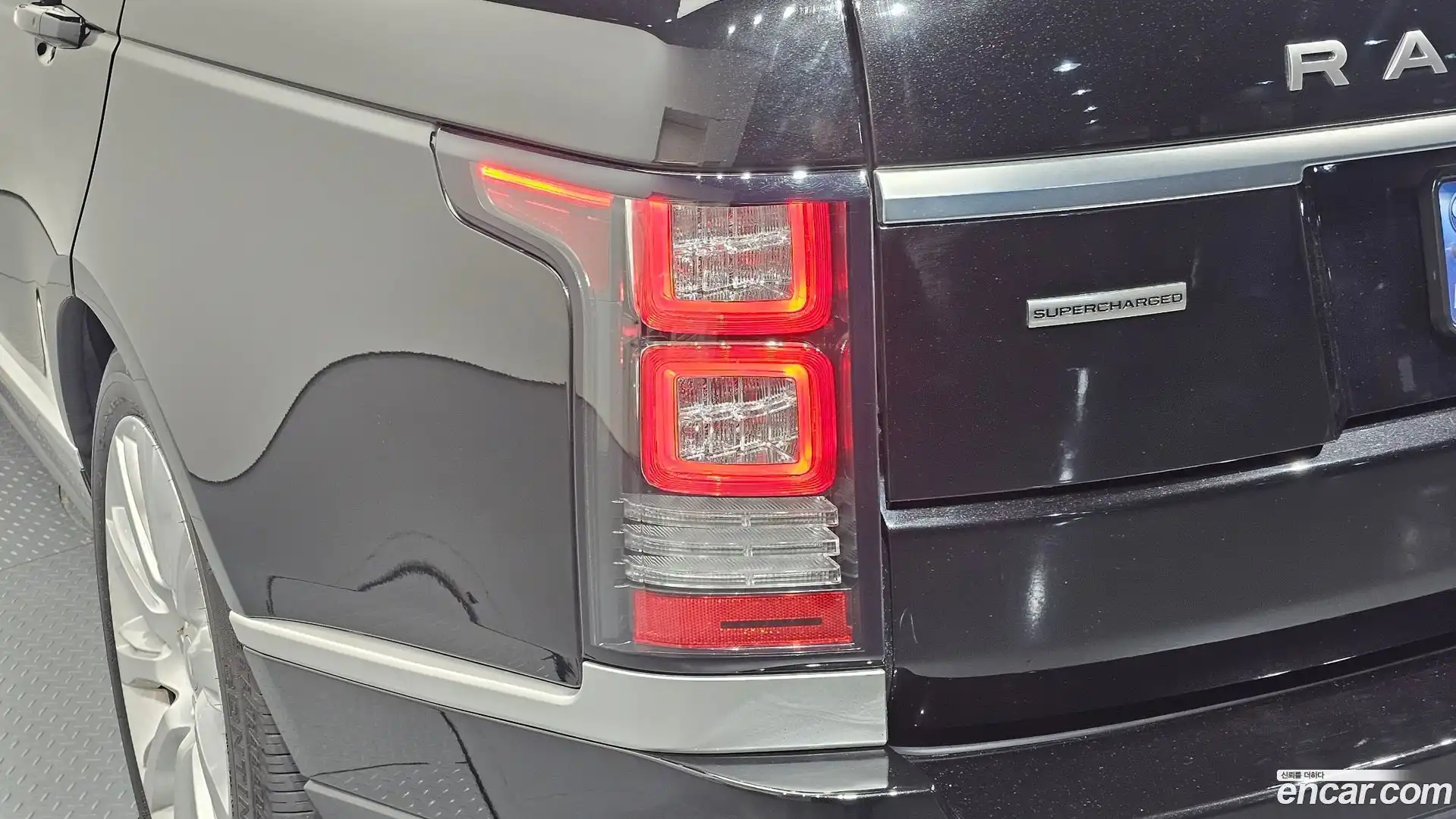 Range Rover Land Rover 2016.11-OUTER-033