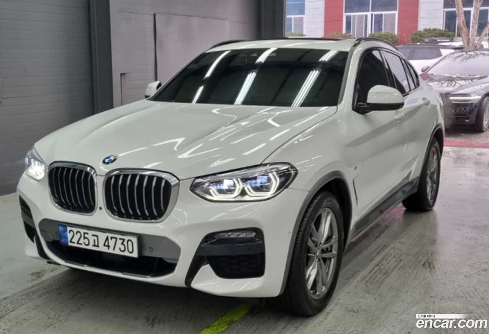 X4 BMW 2021.4-OUTER-001