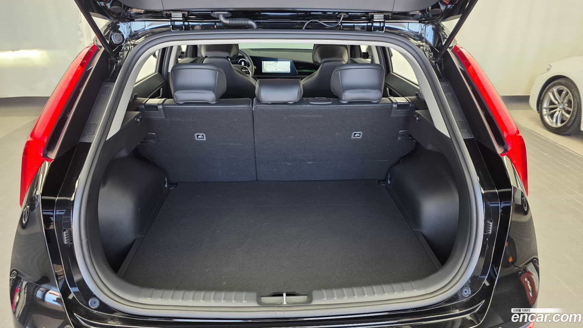 Niro Kia 2023.4-OPTION-024