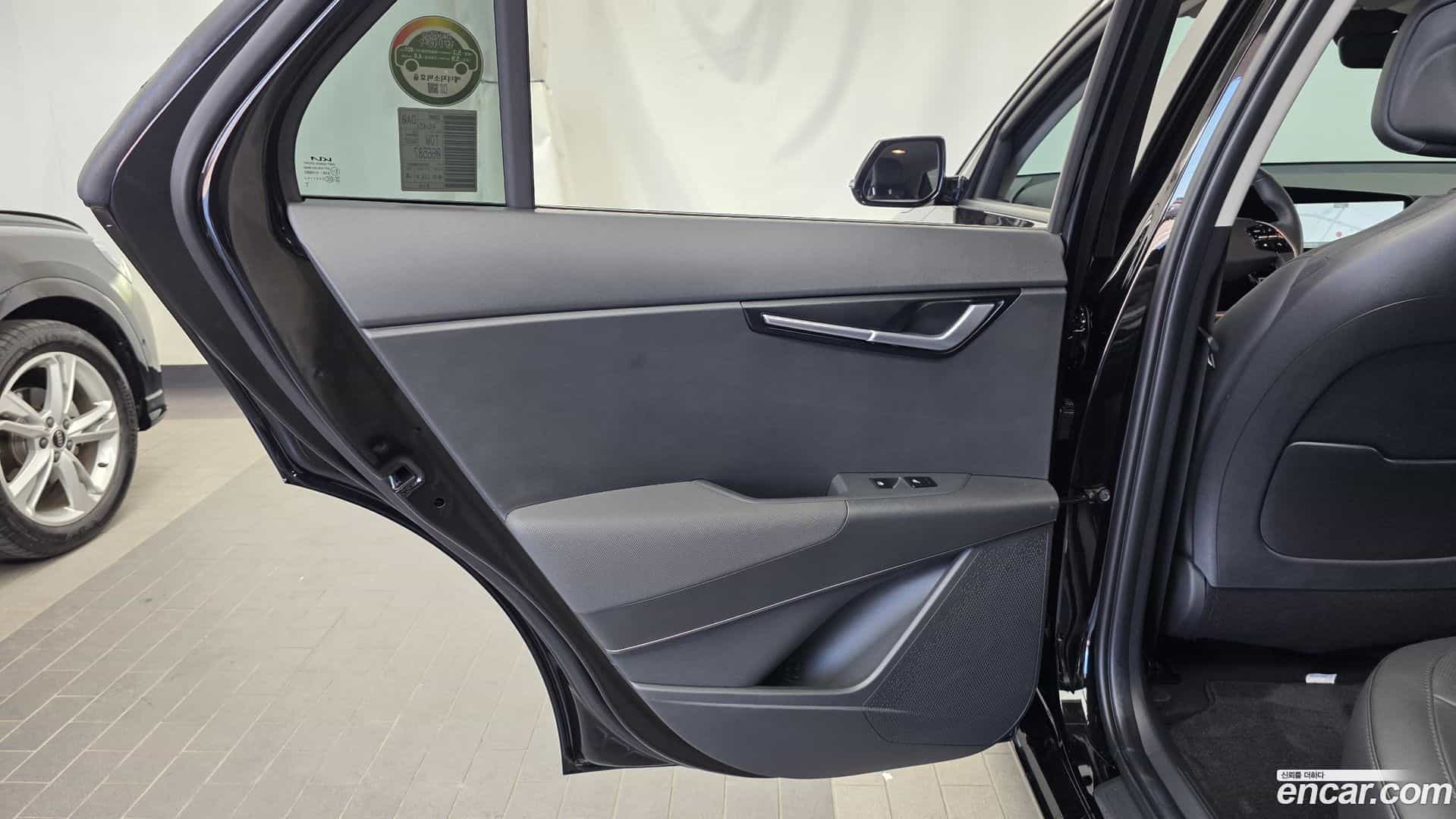 Niro Kia 2023.4-INNER-035