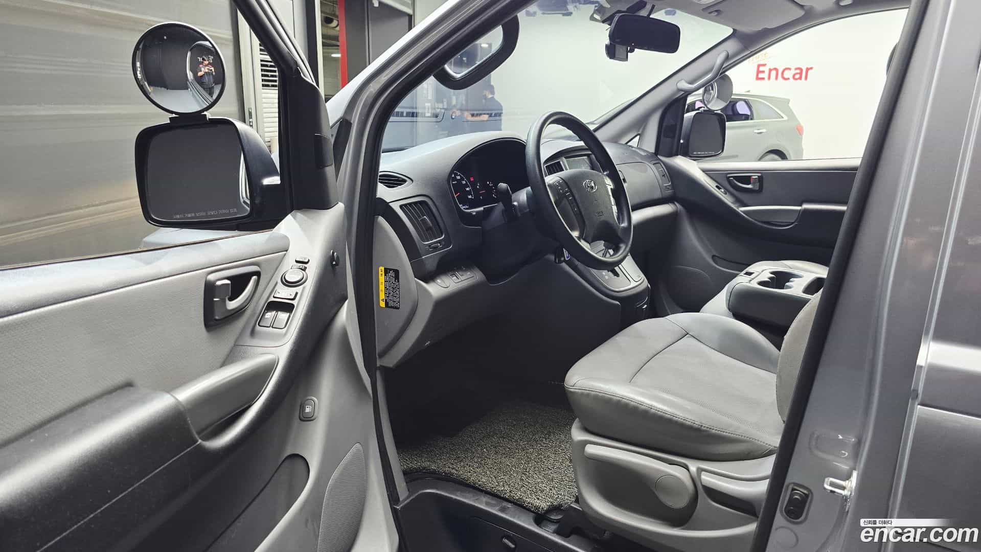 Starex Hyundai 2019.9-INNER-010
