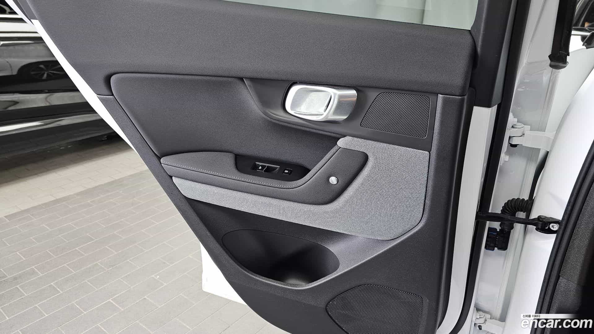 Polestar 2 Polestar 2022.4-INNER-035