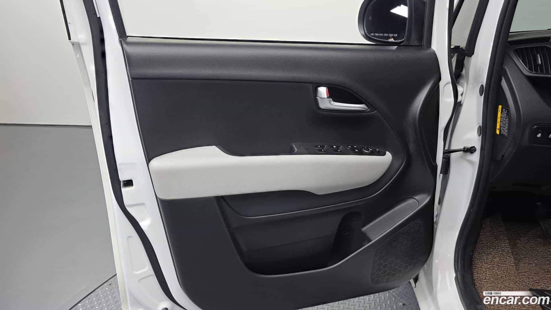 RAY Kia 2023.10-INNER-034