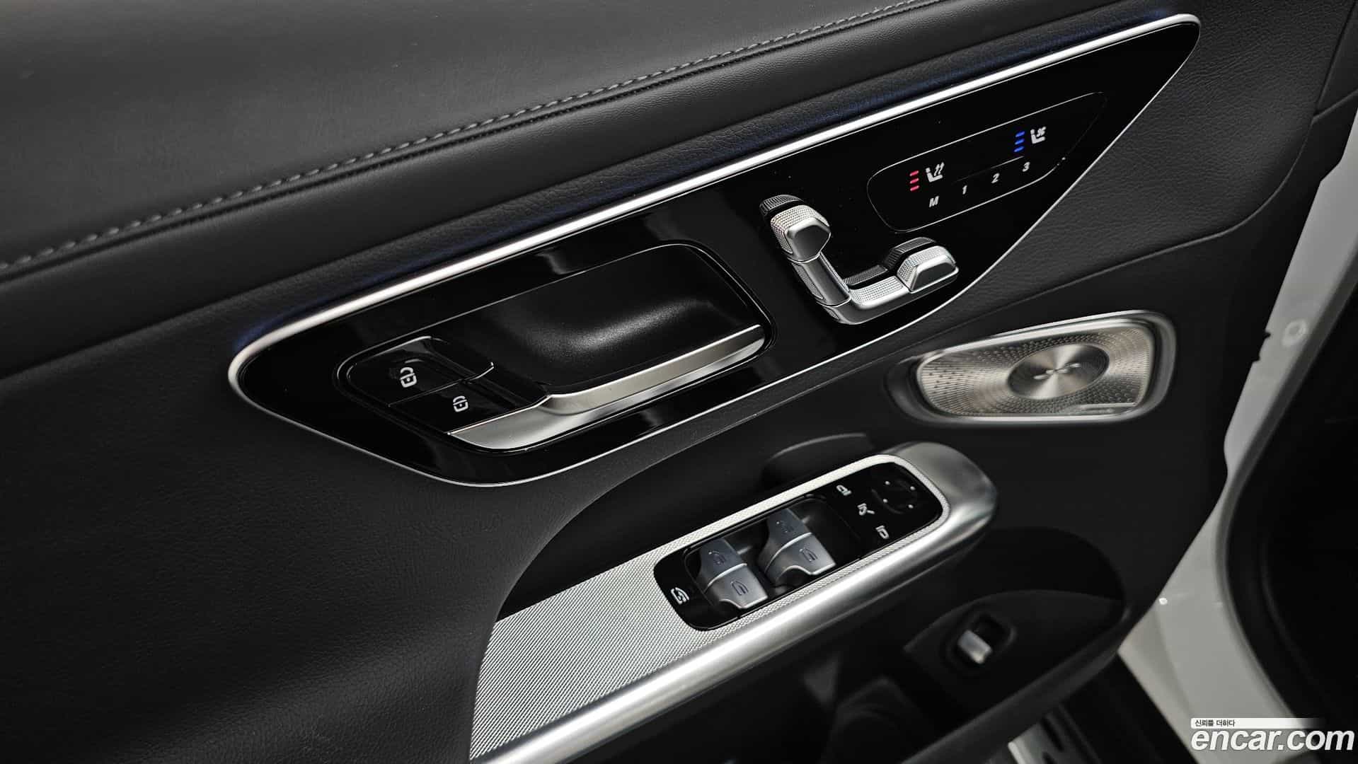 GLC-Class Mercedes-Benz 2024.5-OPTION-023