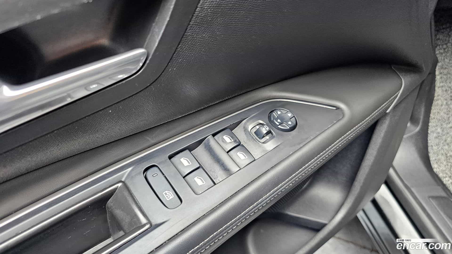 5008 Peugeot 2017.11-OPTION-023