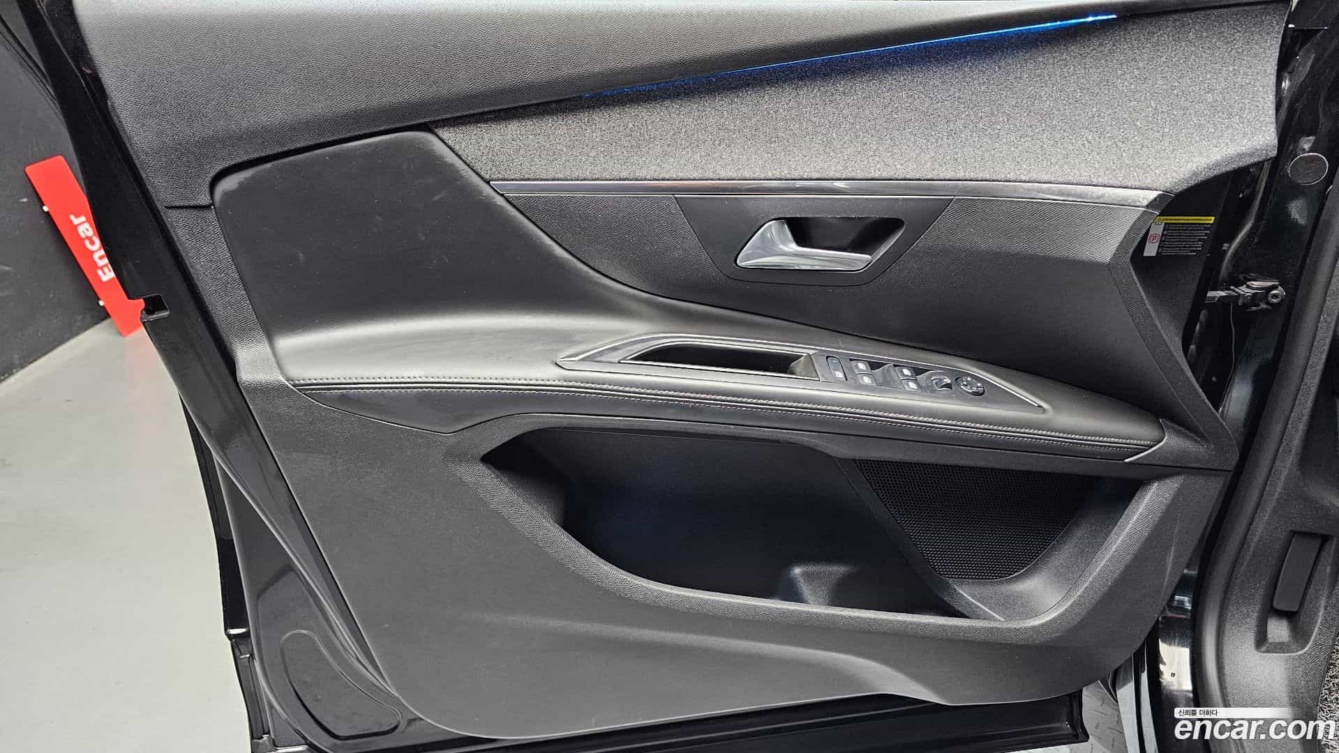 5008 Peugeot 2017.11-INNER-034