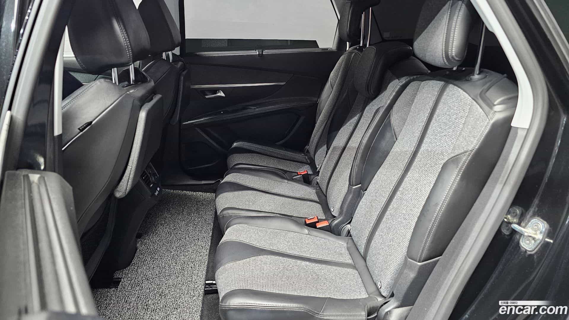 5008 Peugeot 2017.11-INNER-036