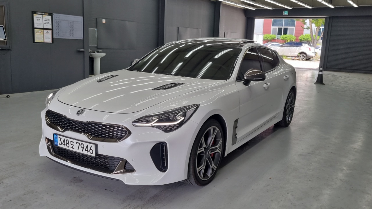 Stinger Kia 2017.6-OUTER-001