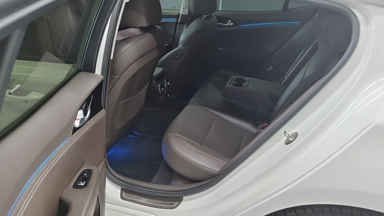Stinger Kia 2017.6-INNER-010