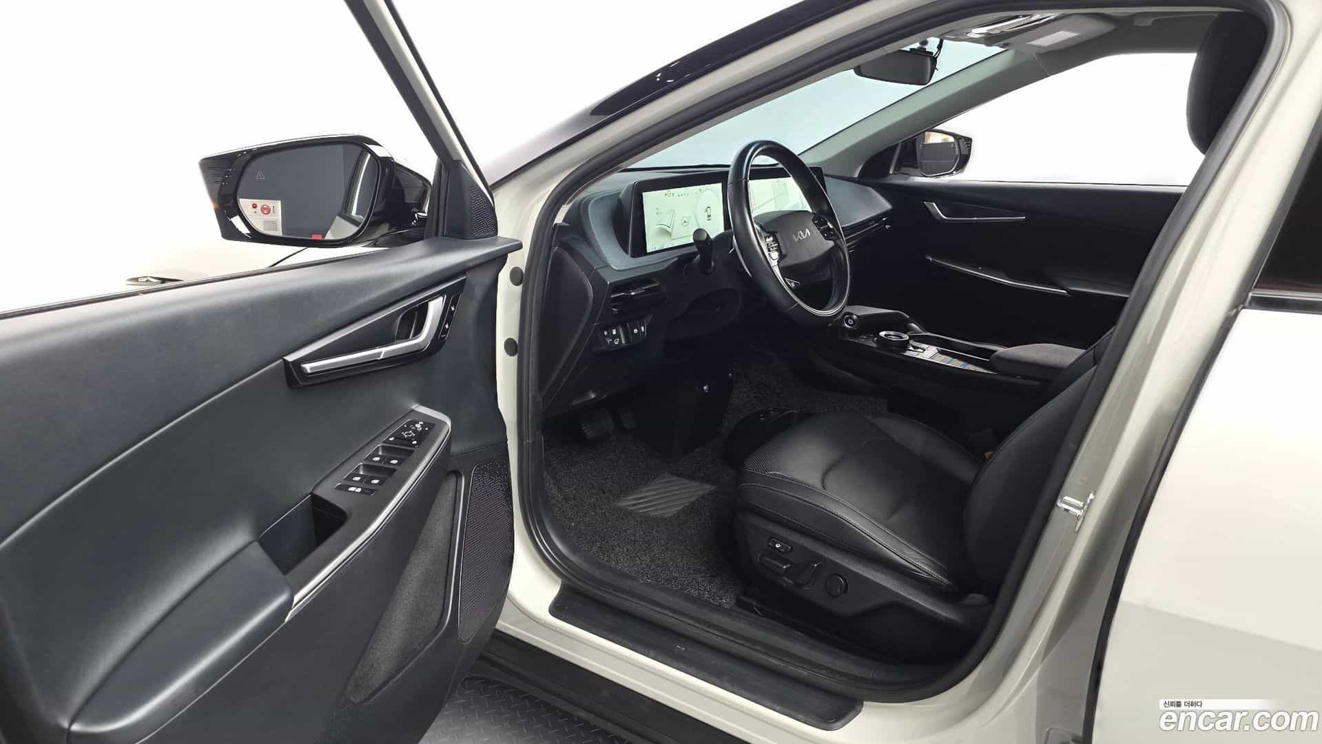 EV6 Kia 2022.1-INNER-010