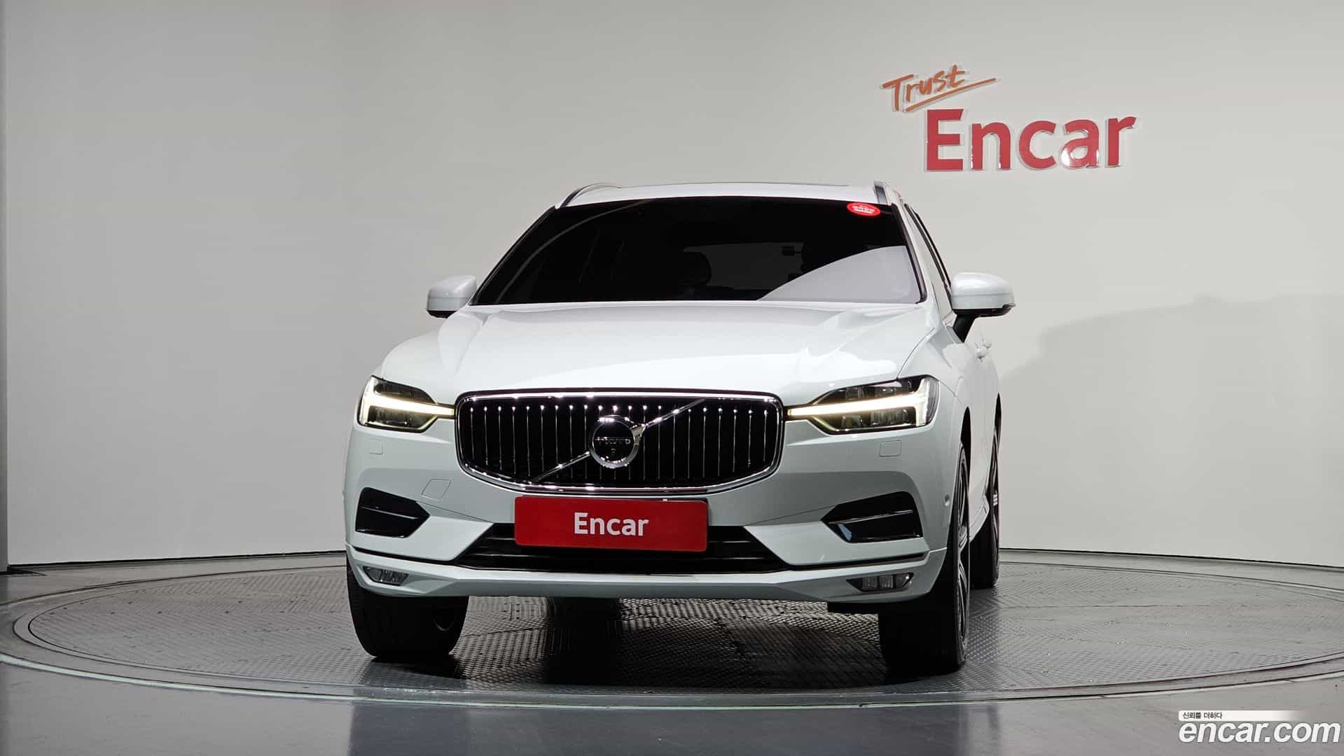 XC60 Volvo 2019.1-OUTER-003