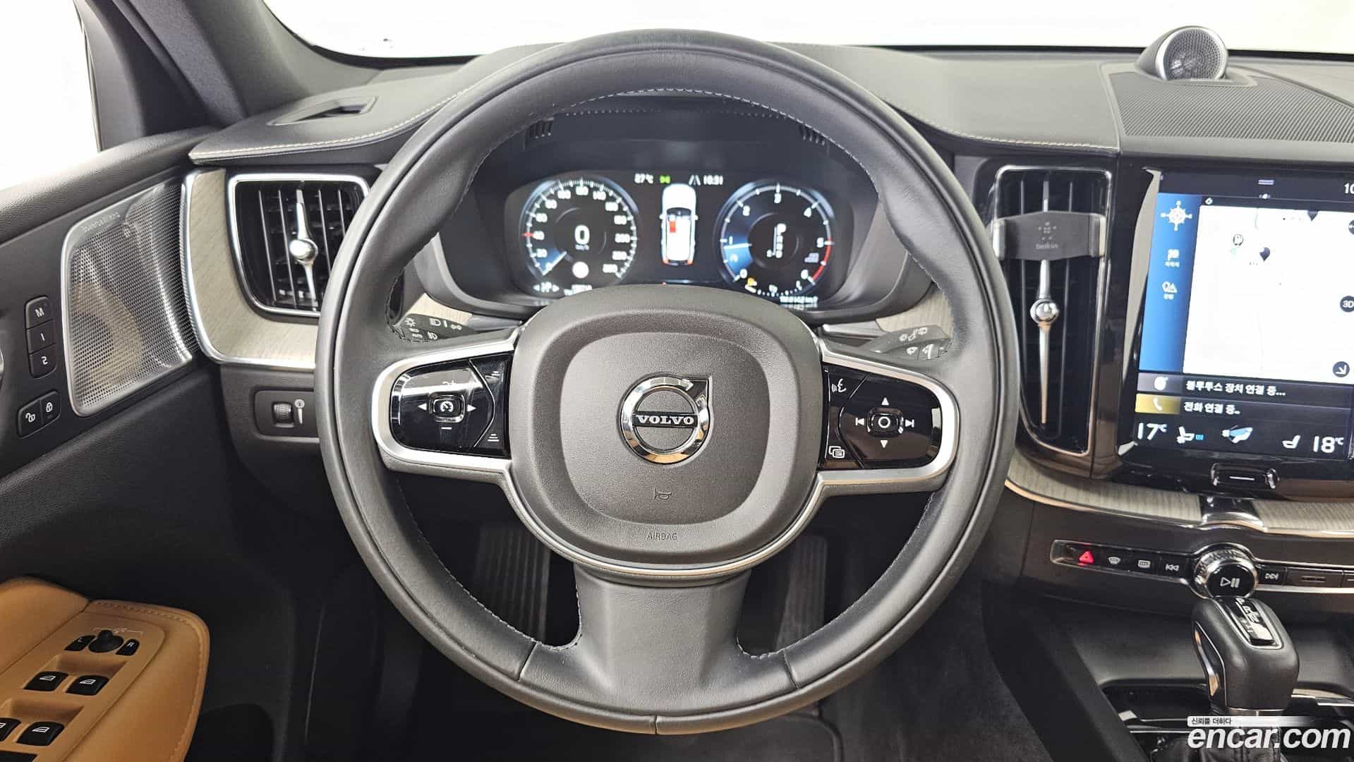 XC60 Volvo 2019.1-OPTION-017