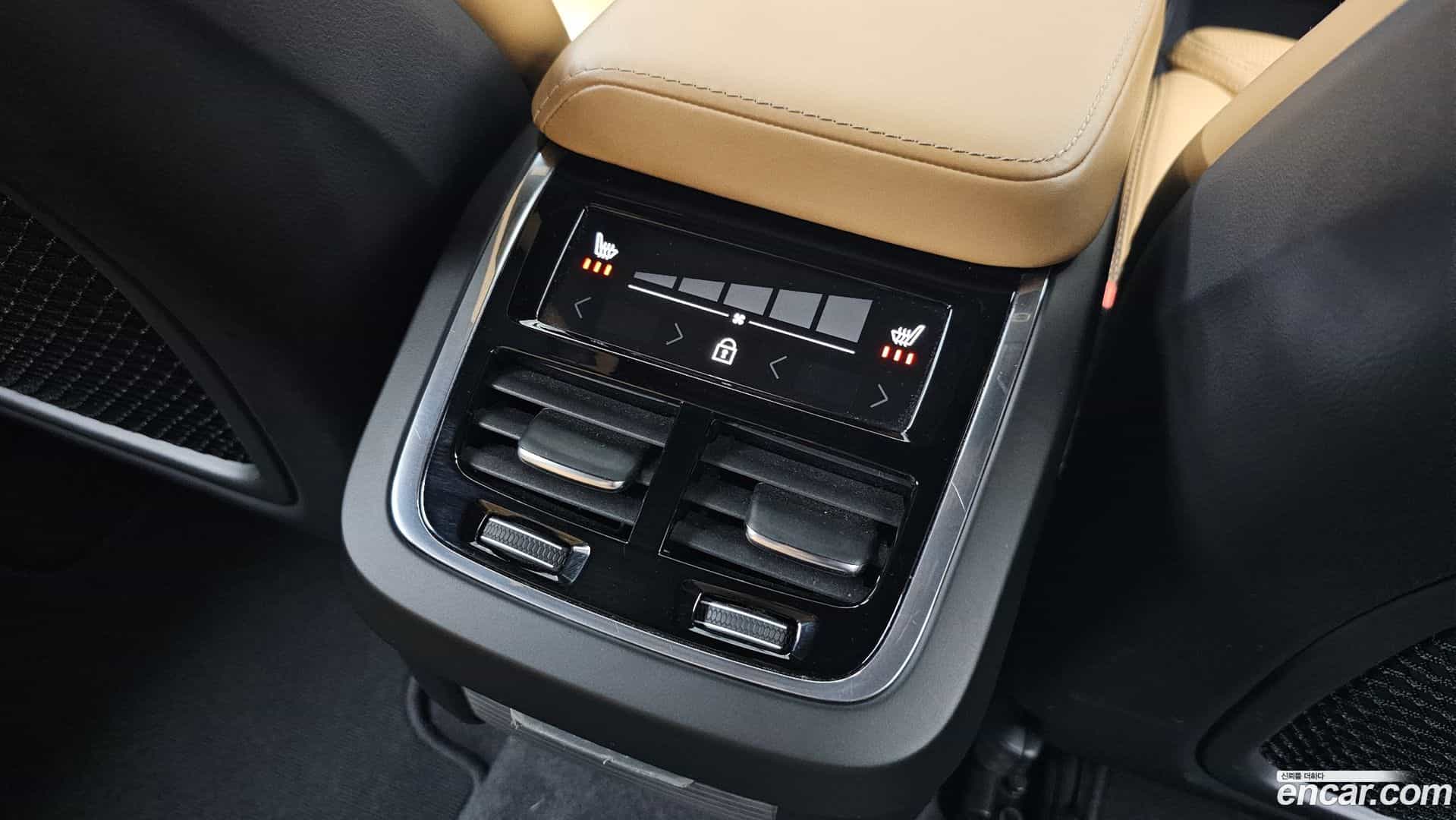 XC60 Volvo 2019.1-OPTION-023