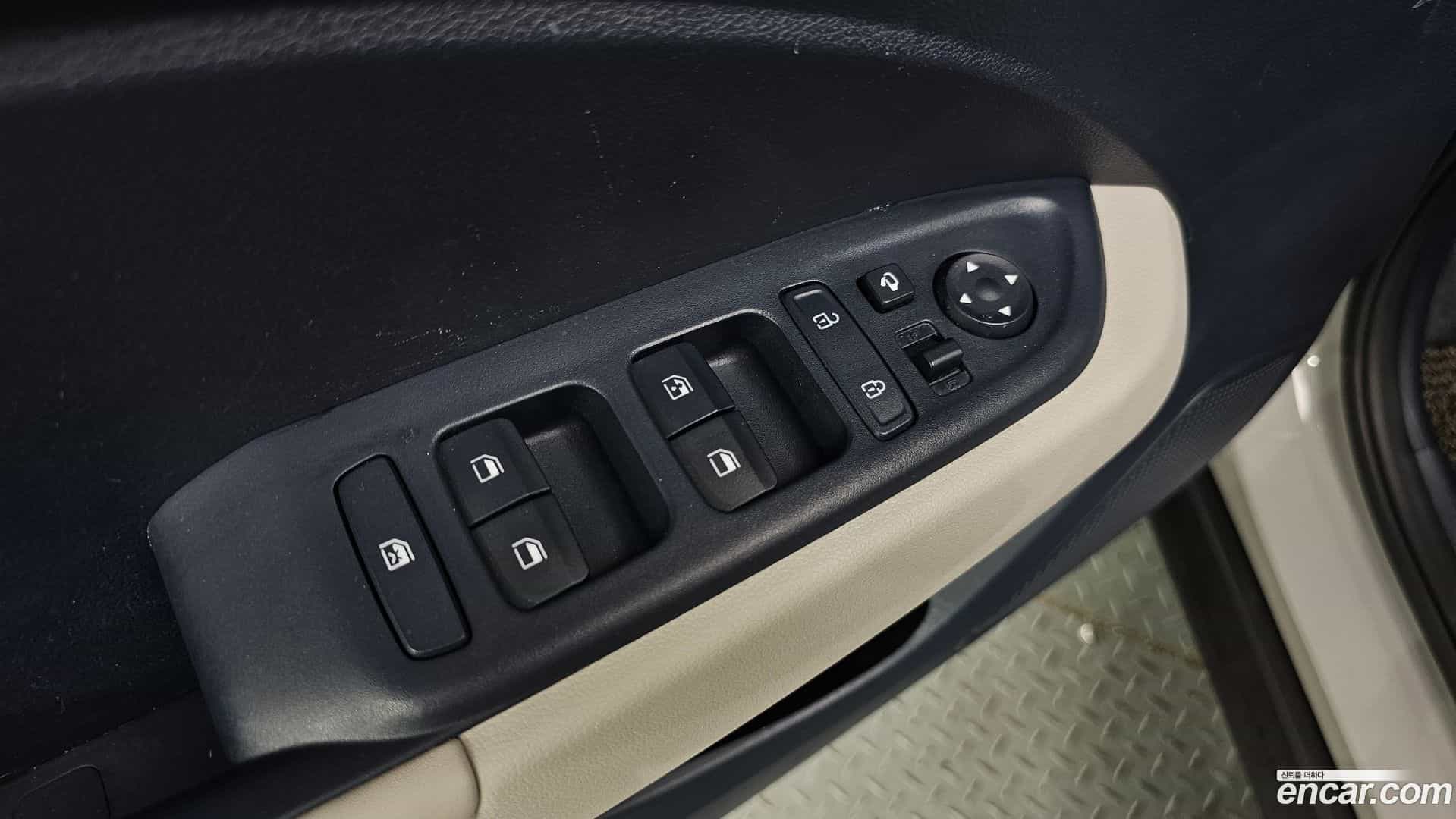 Venue Hyundai 2021.7-OPTION-040