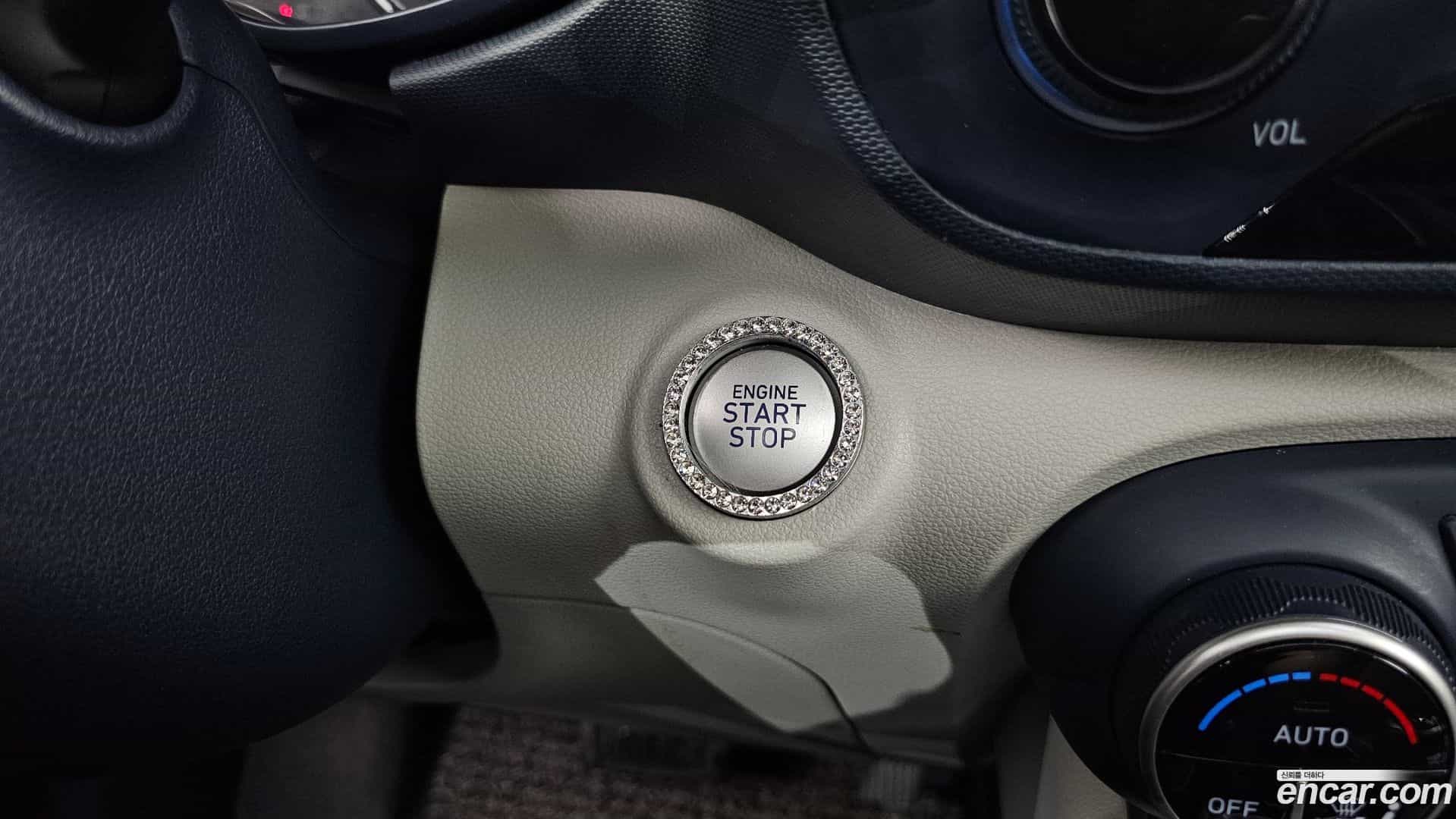 Venue Hyundai 2021.7-OPTION-041