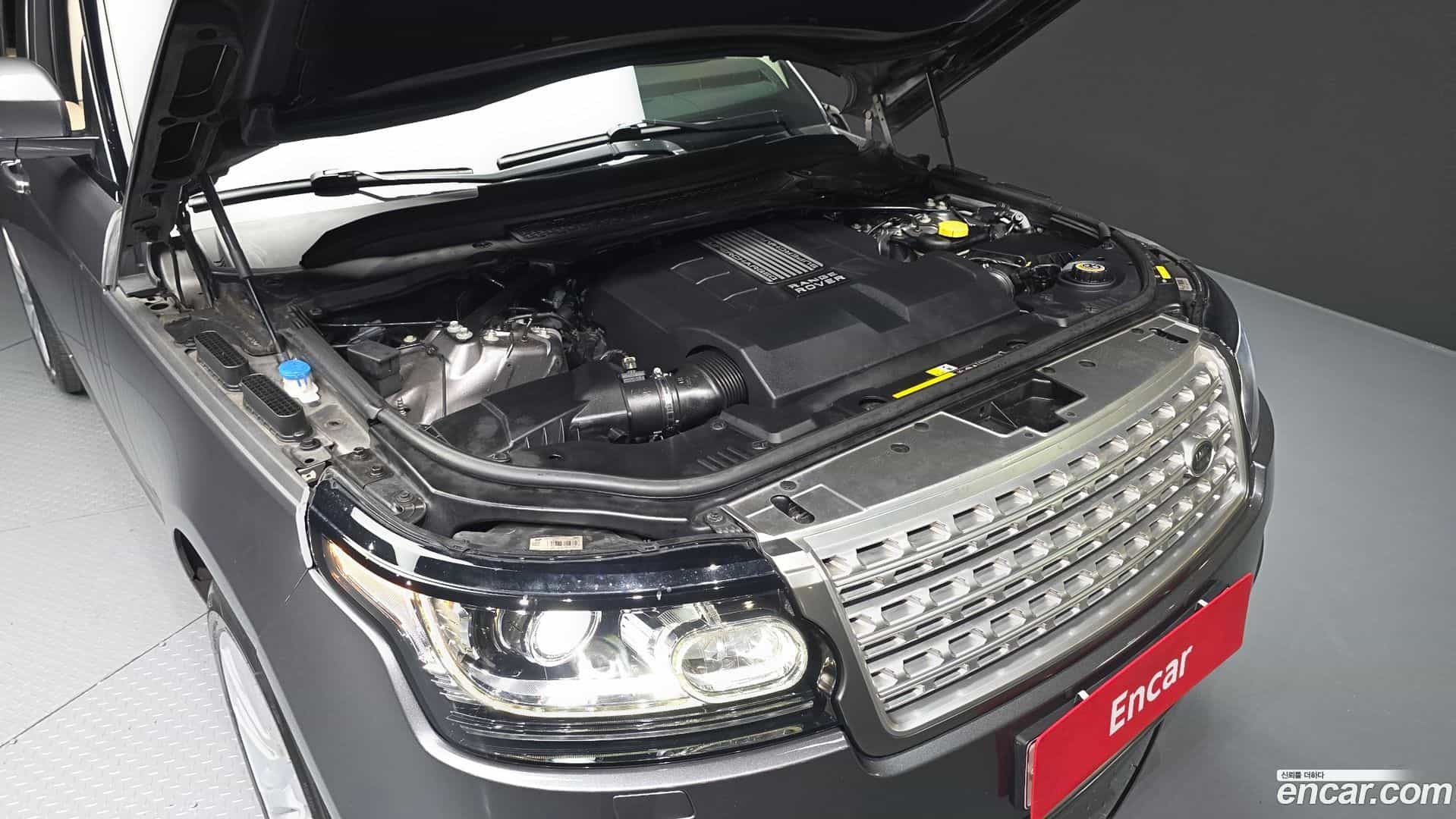 Range Rover Land Rover 2013.10-OUTER-006