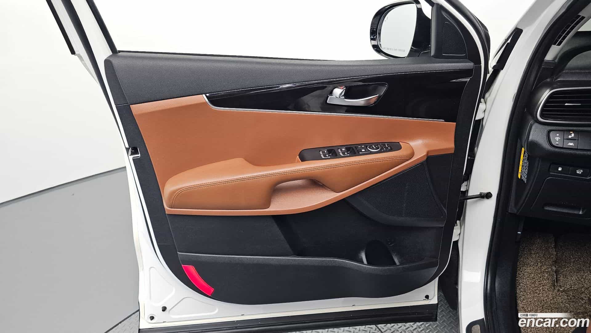 Sorento Kia 2020.2-INNER-034
