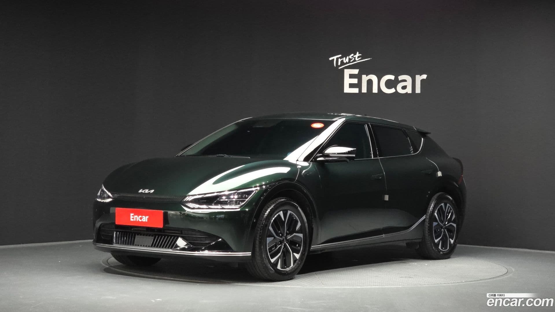 Main__Slider__Photo:EV6 Kia 2023.8-0