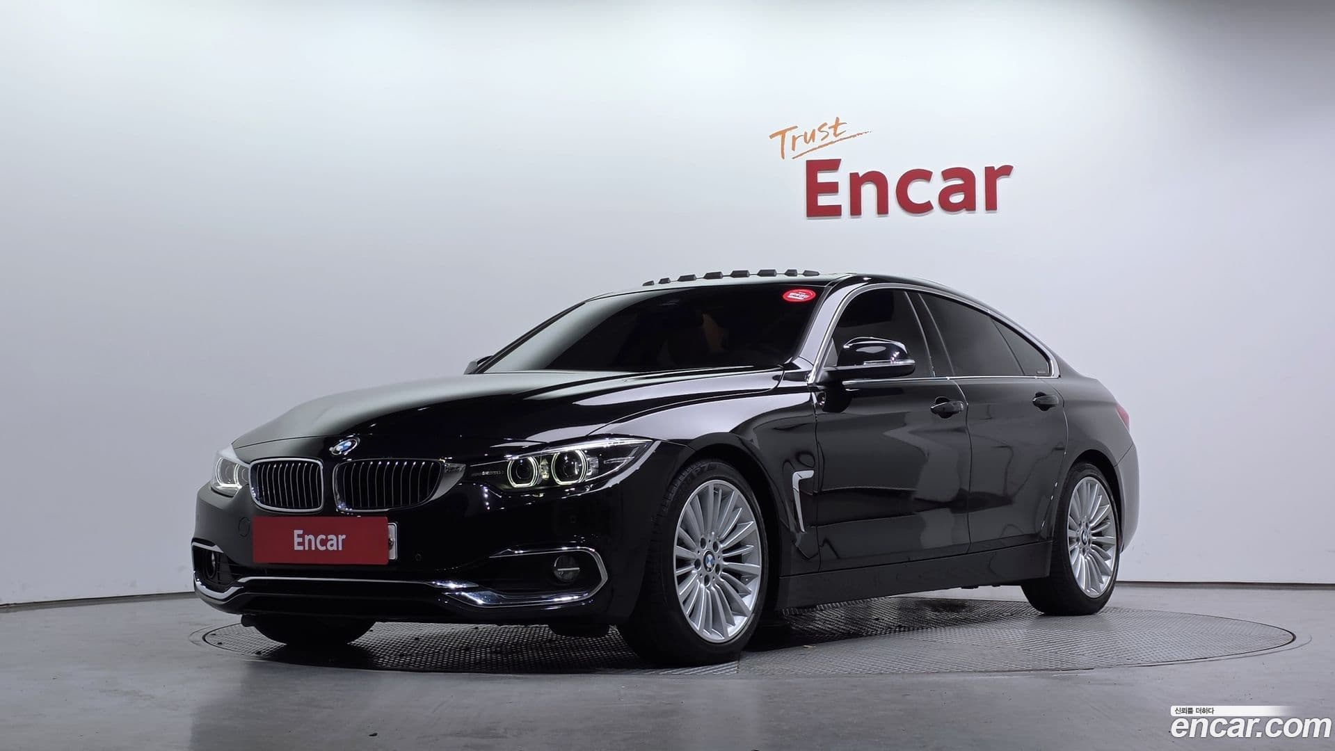 Main__Slider__Photo:4-Series BMW 2019.4-0