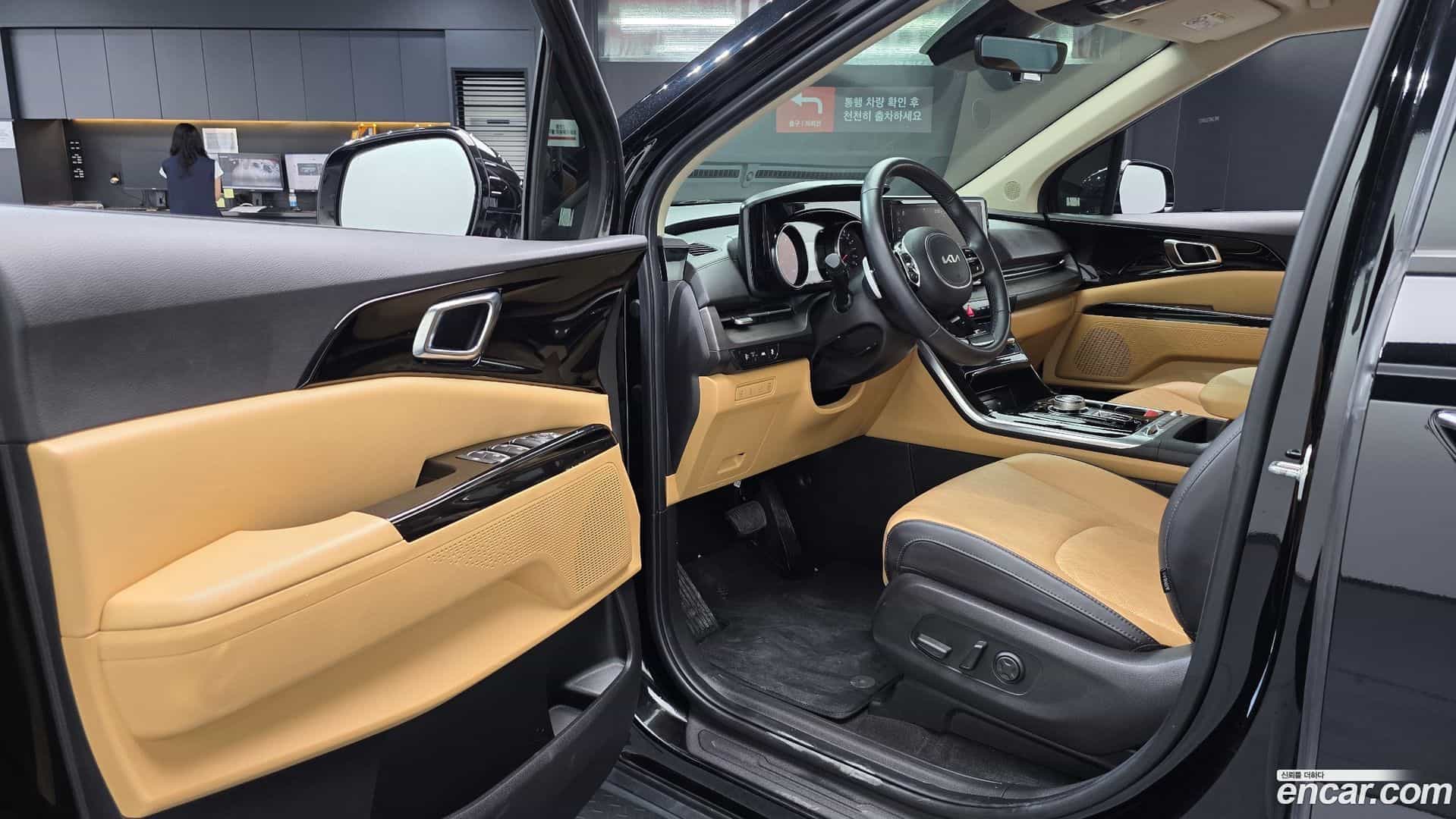 Canival Kia 2023.4-INNER-010