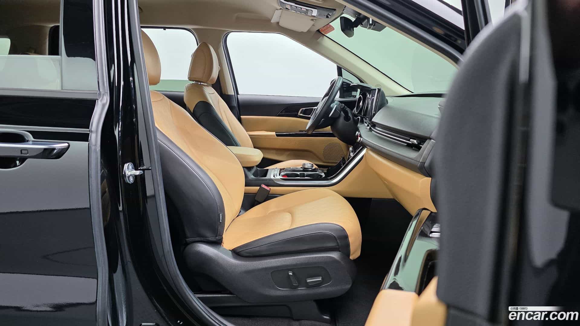 Canival Kia 2023.4-OPTION-015