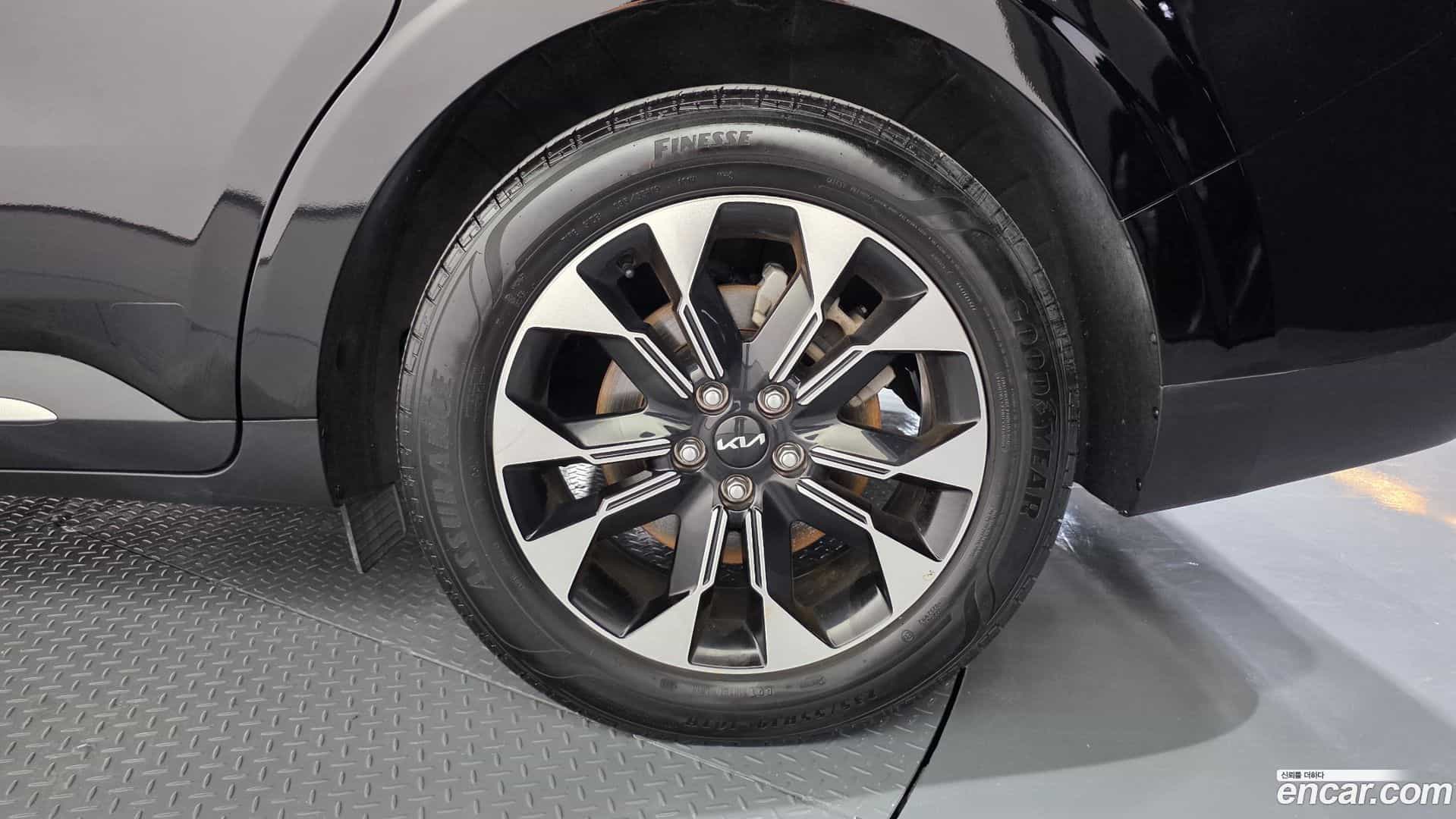 Canival Kia 2023.4-OUTER-031