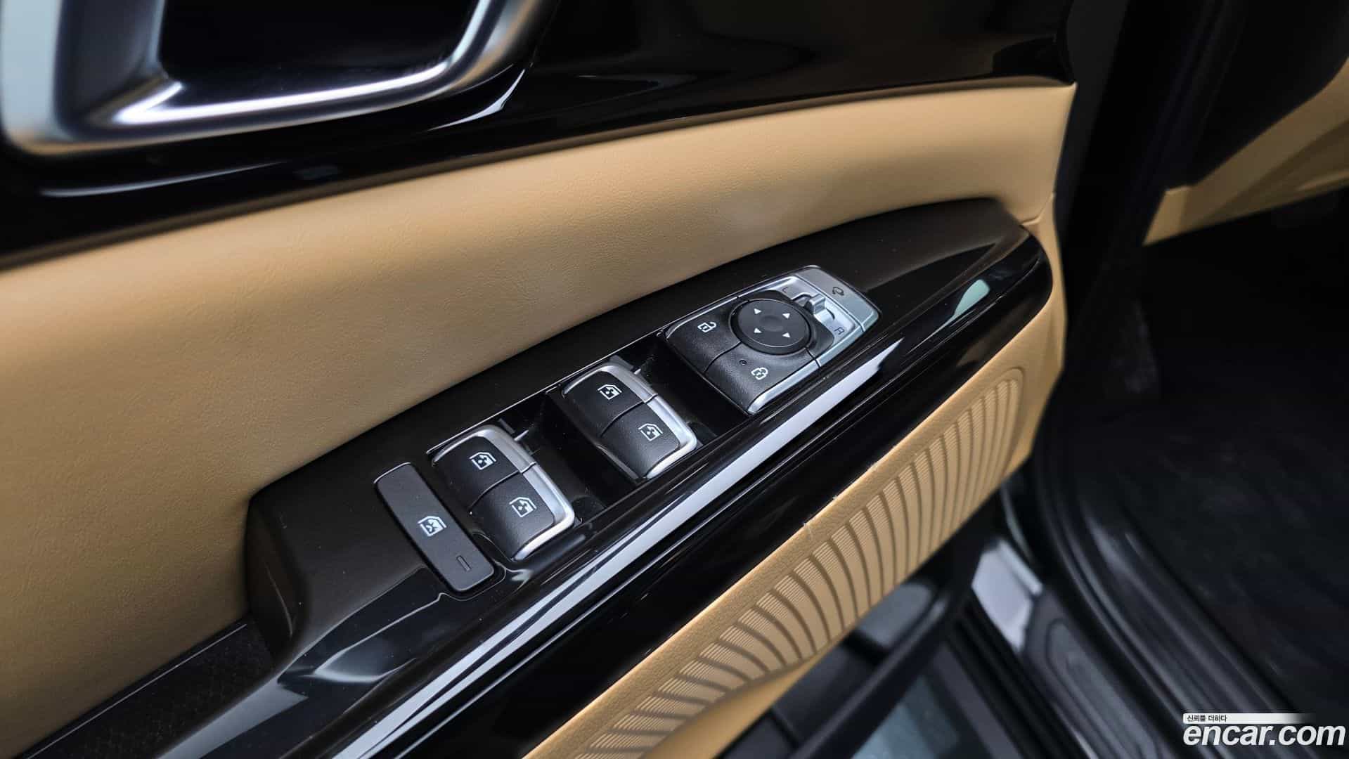 Canival Kia 2023.4-OPTION-042