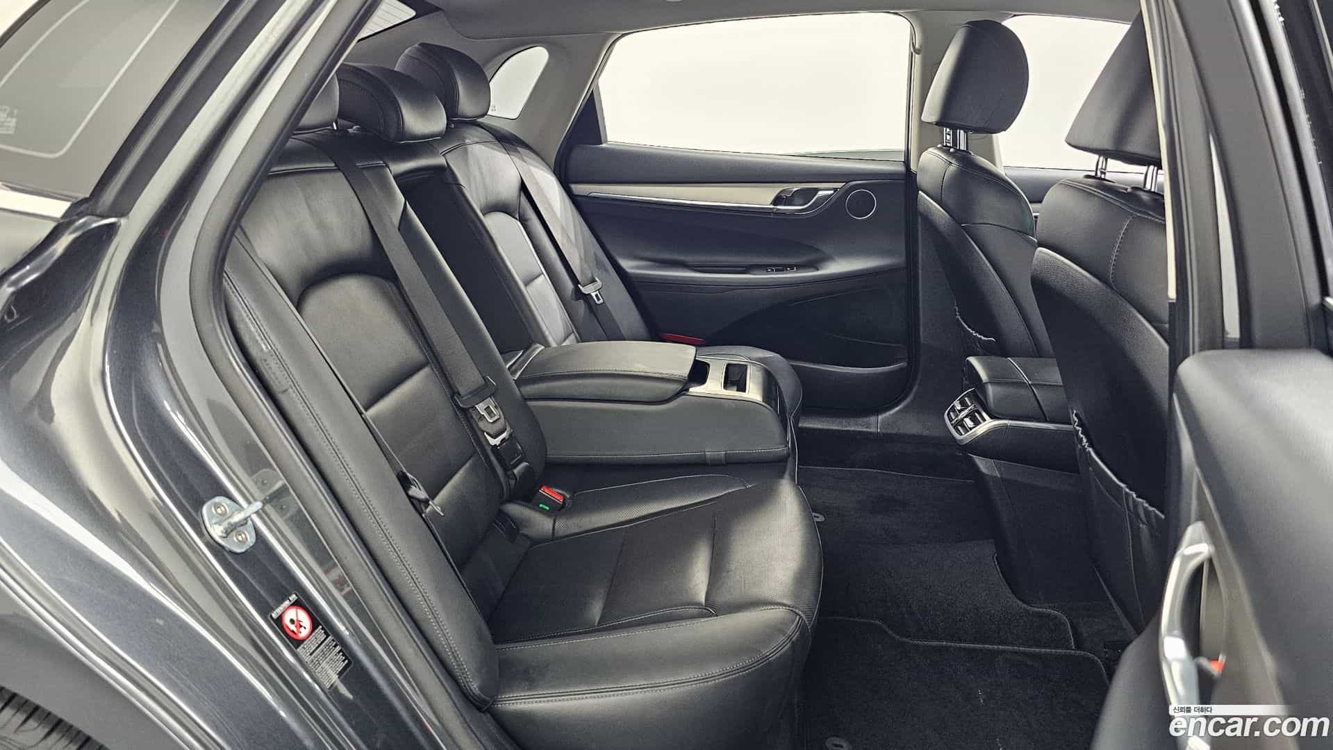 Grandeur Hyundai 2020.0-OPTION-016