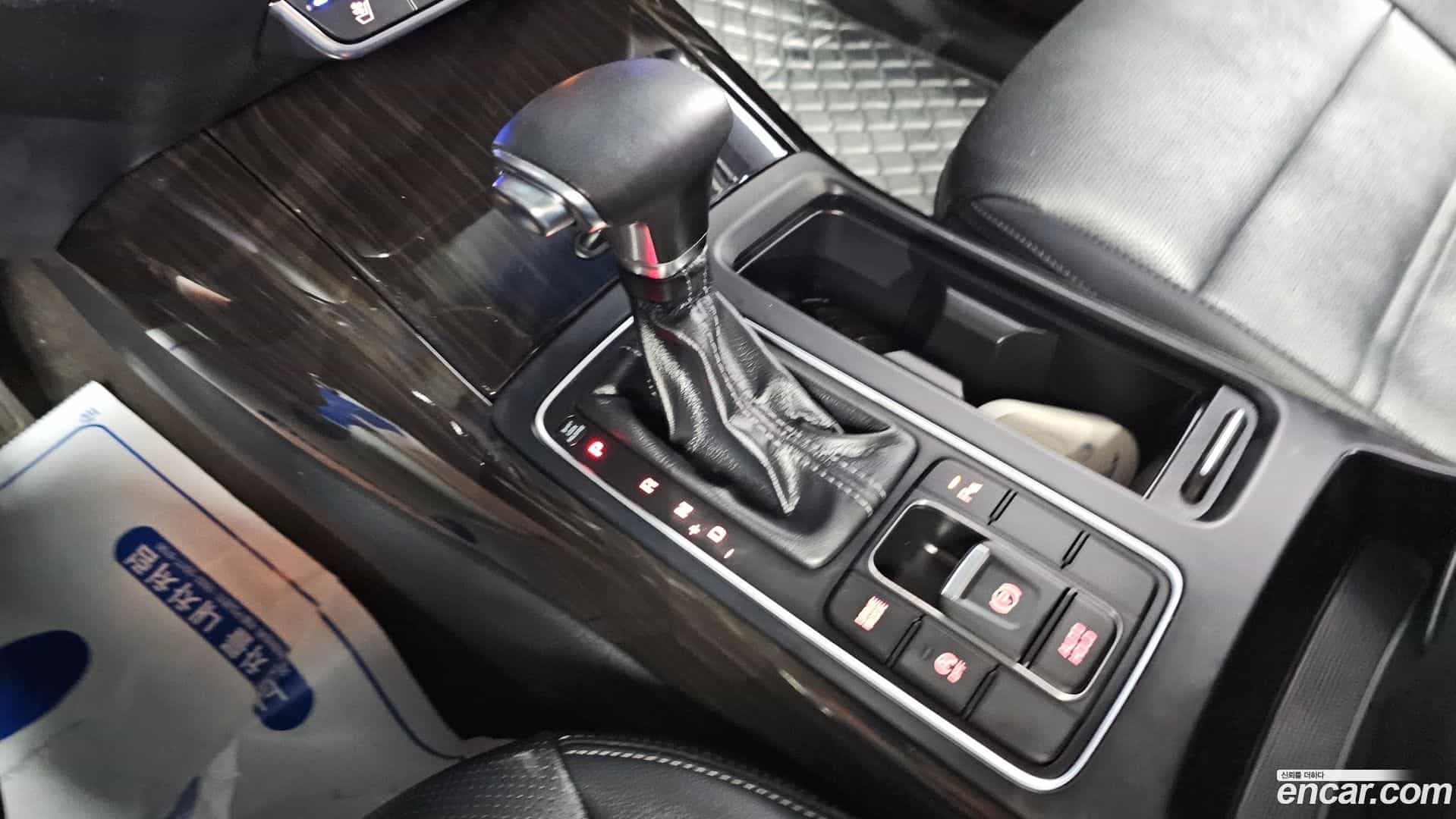 Sorento Kia 2018.1-INNER-009