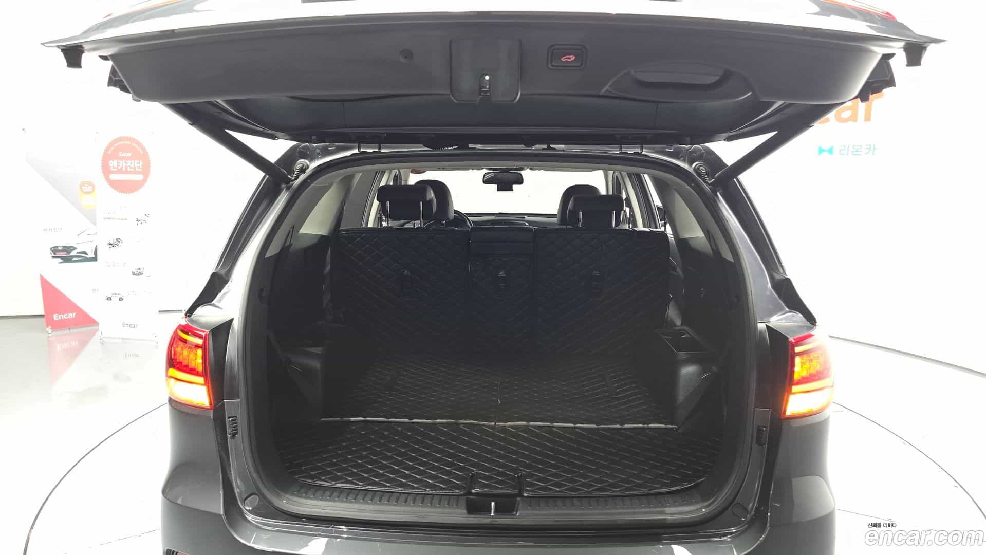Sorento Kia 2018.1-OPTION-024