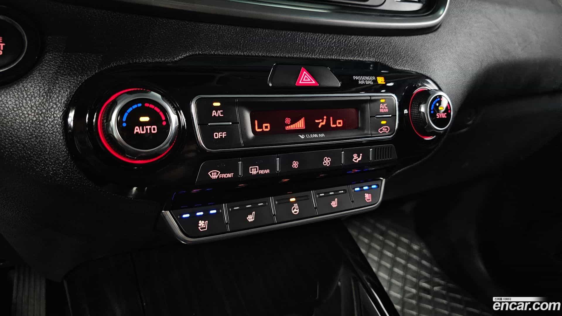 Sorento Kia 2018.1-OPTION-041