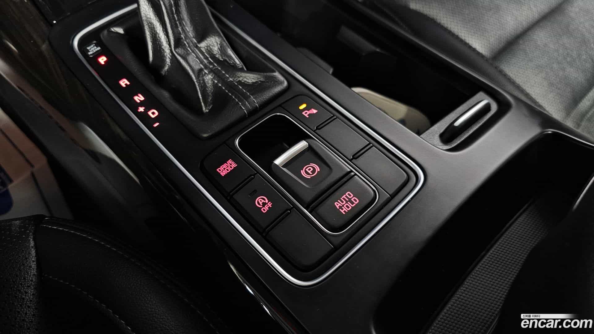 Sorento Kia 2018.1-OPTION-043