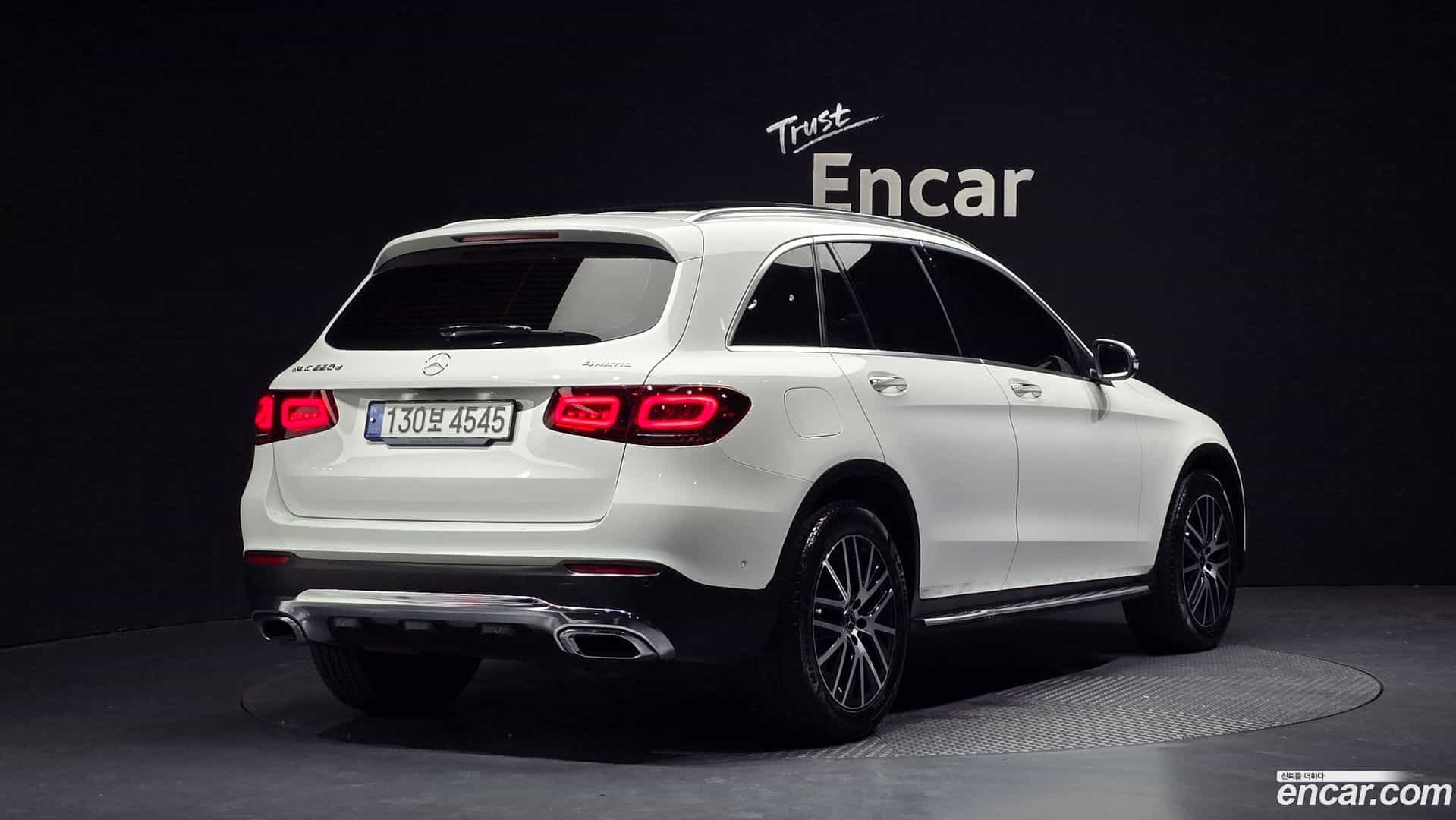 GLC-Class Mercedes-Benz 2021.2-OUTER-002