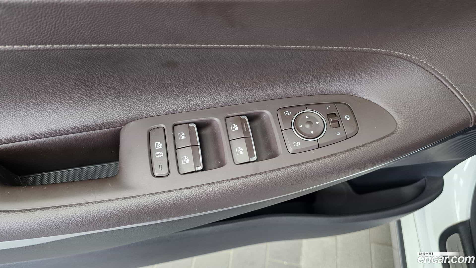 Grandeur Hyundai 2020.8-OPTION-041