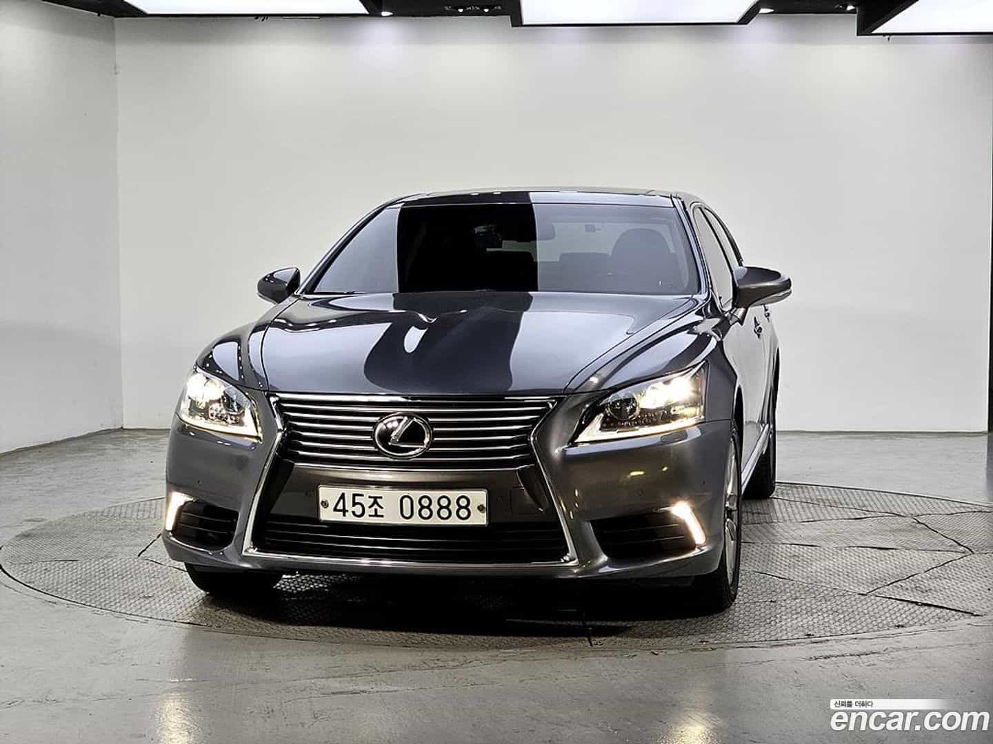 LS Lexus 2016.5-OUTER-002