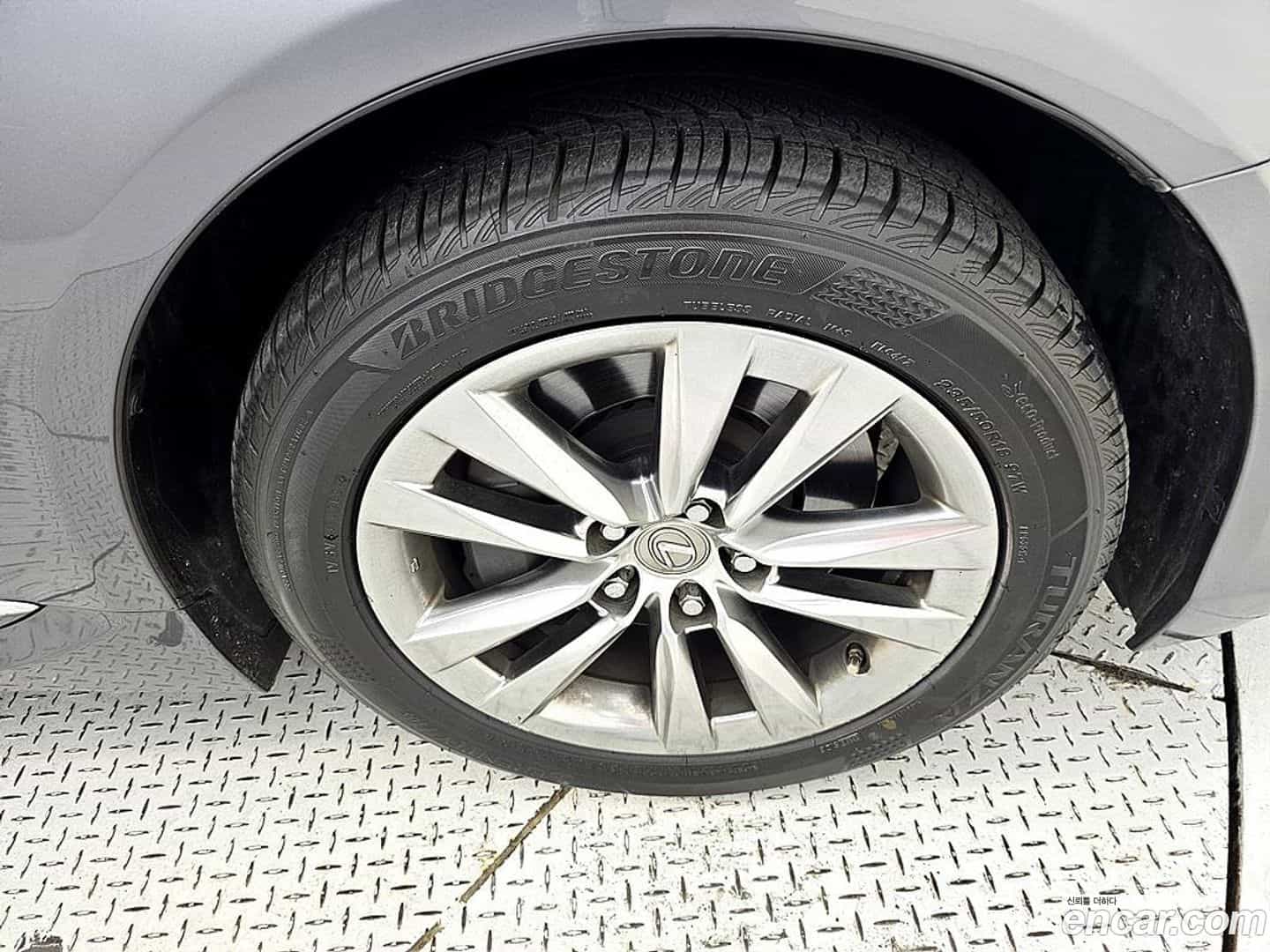 LS Lexus 2016.5-OPTION-024