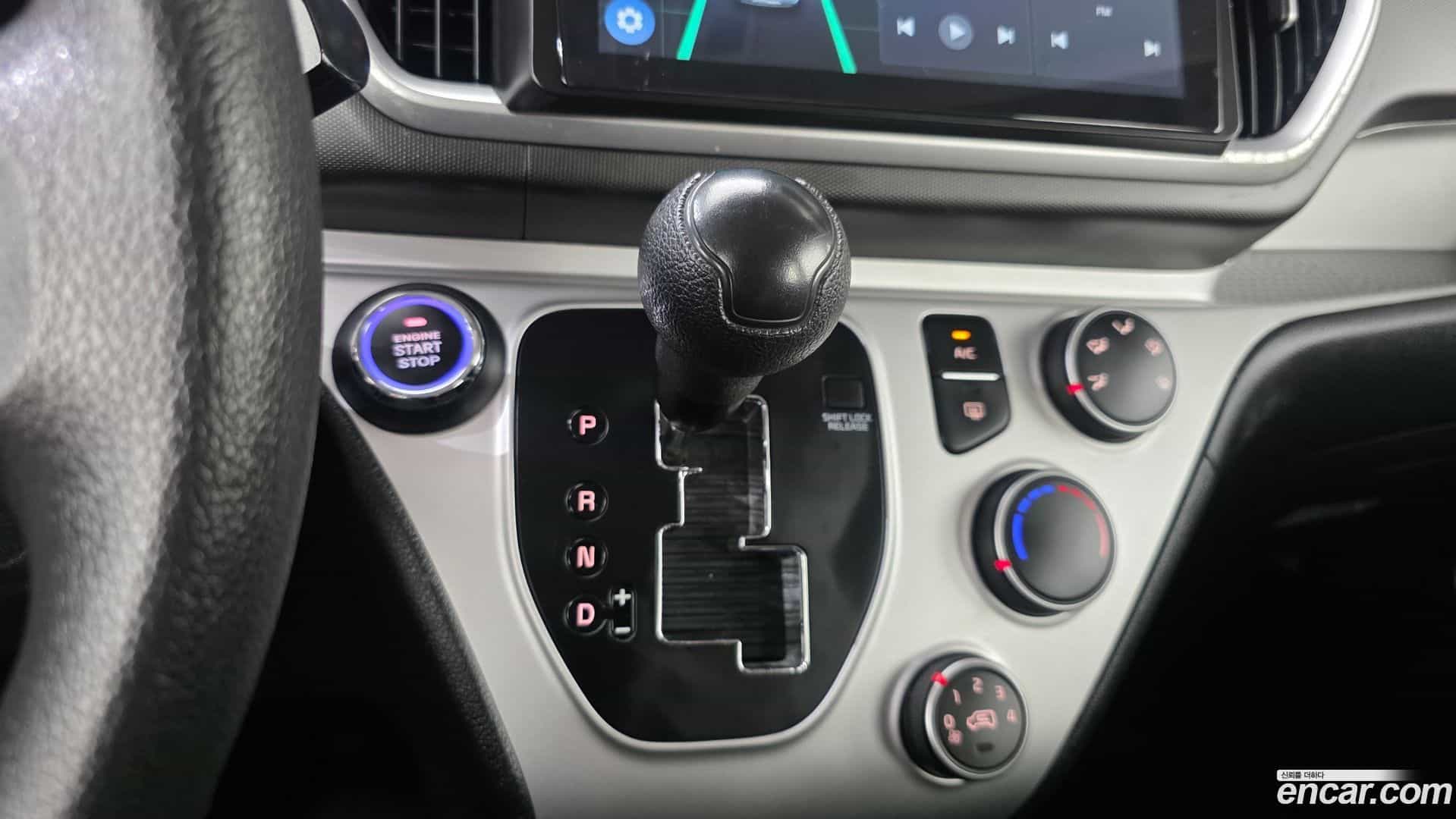 RAY Kia 2022.1-INNER-009