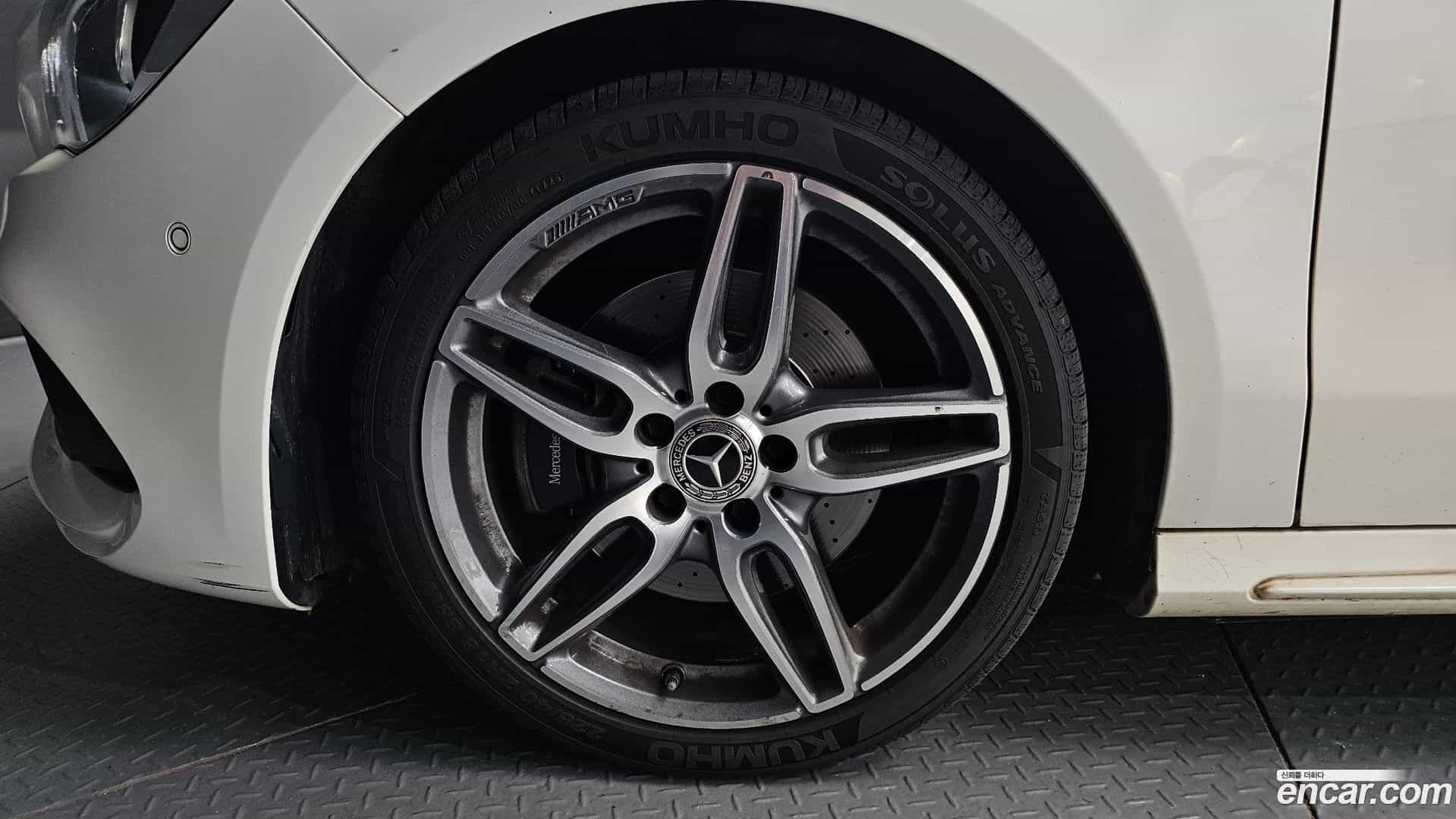 CLA-Class Mercedes-Benz 2018.5-OUTER-005