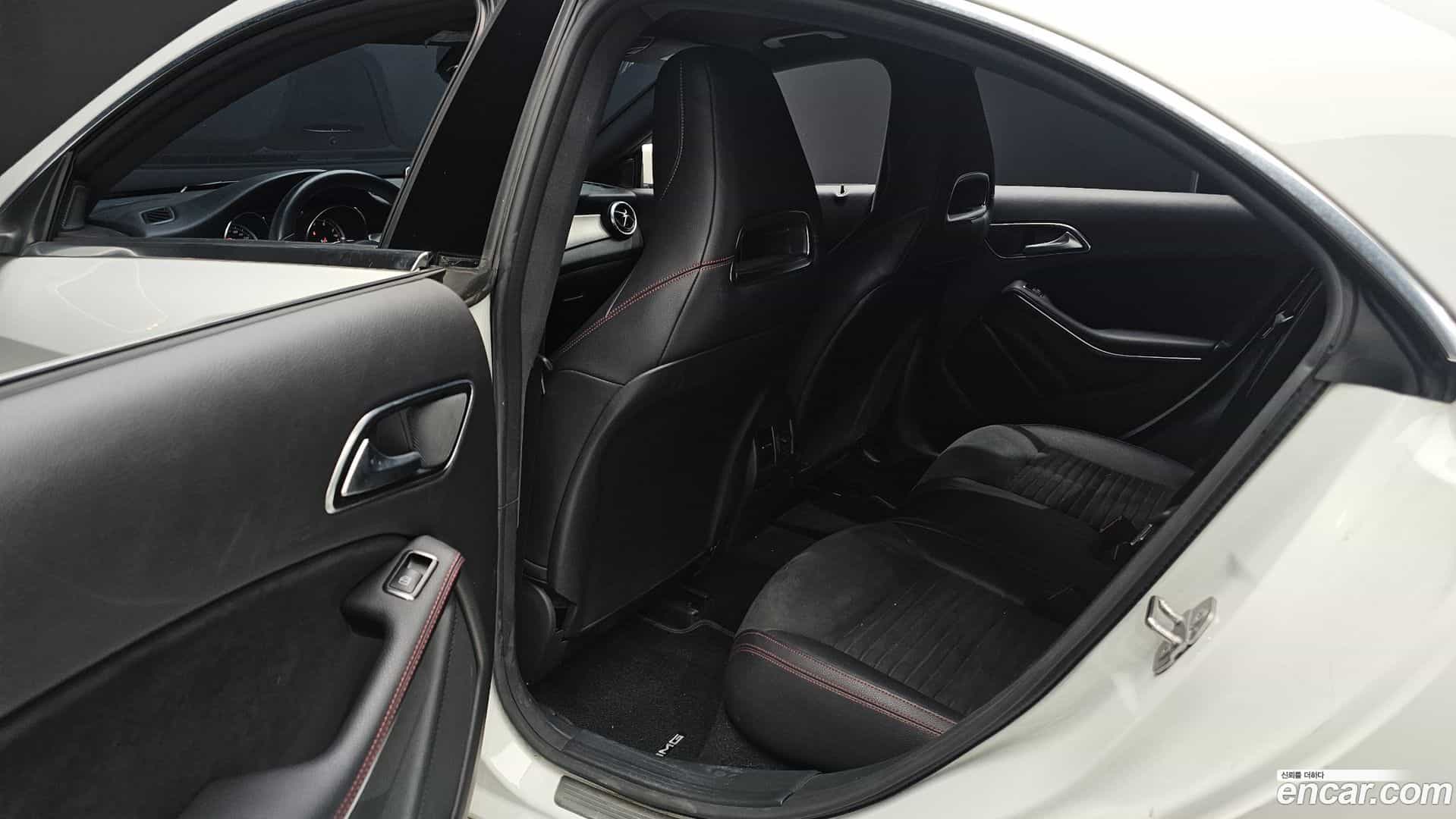 CLA-Class Mercedes-Benz 2018.5-OPTION-016