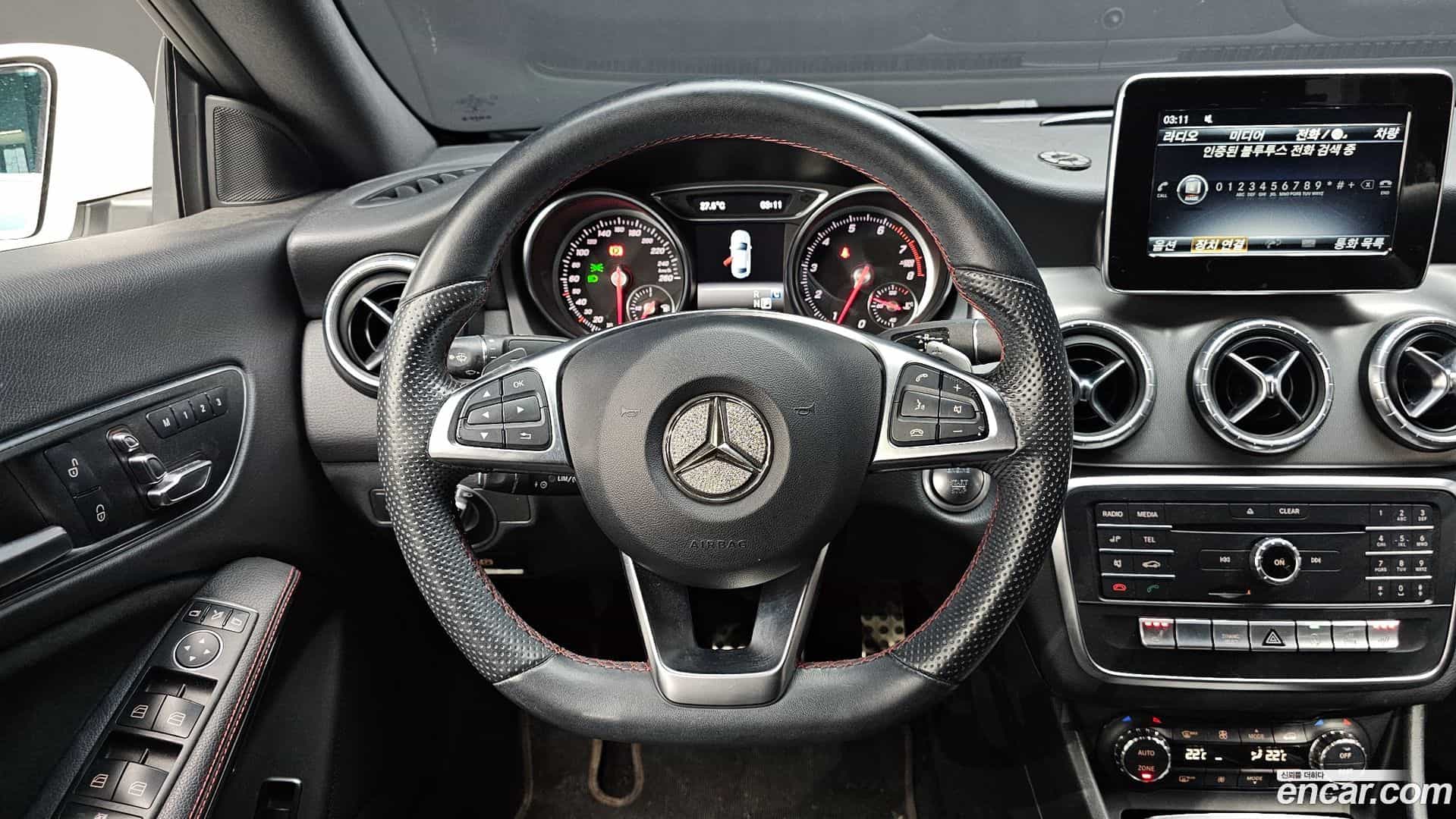 CLA-Class Mercedes-Benz 2018.5-OPTION-017