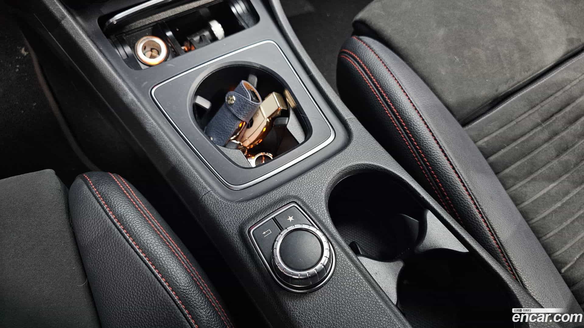 CLA-Class Mercedes-Benz 2018.5-OPTION-042