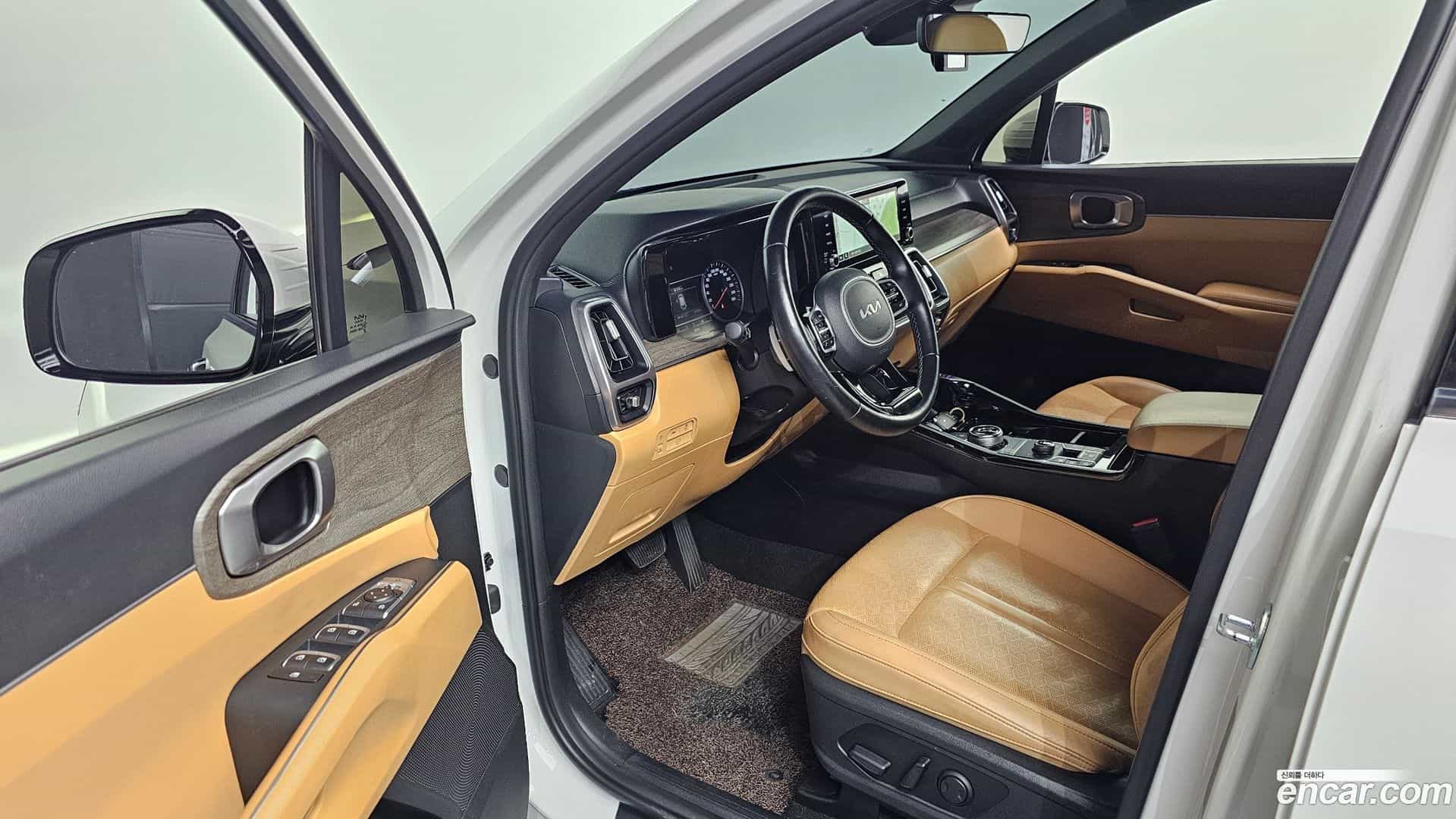 Sorento Kia 2022.2-INNER-010