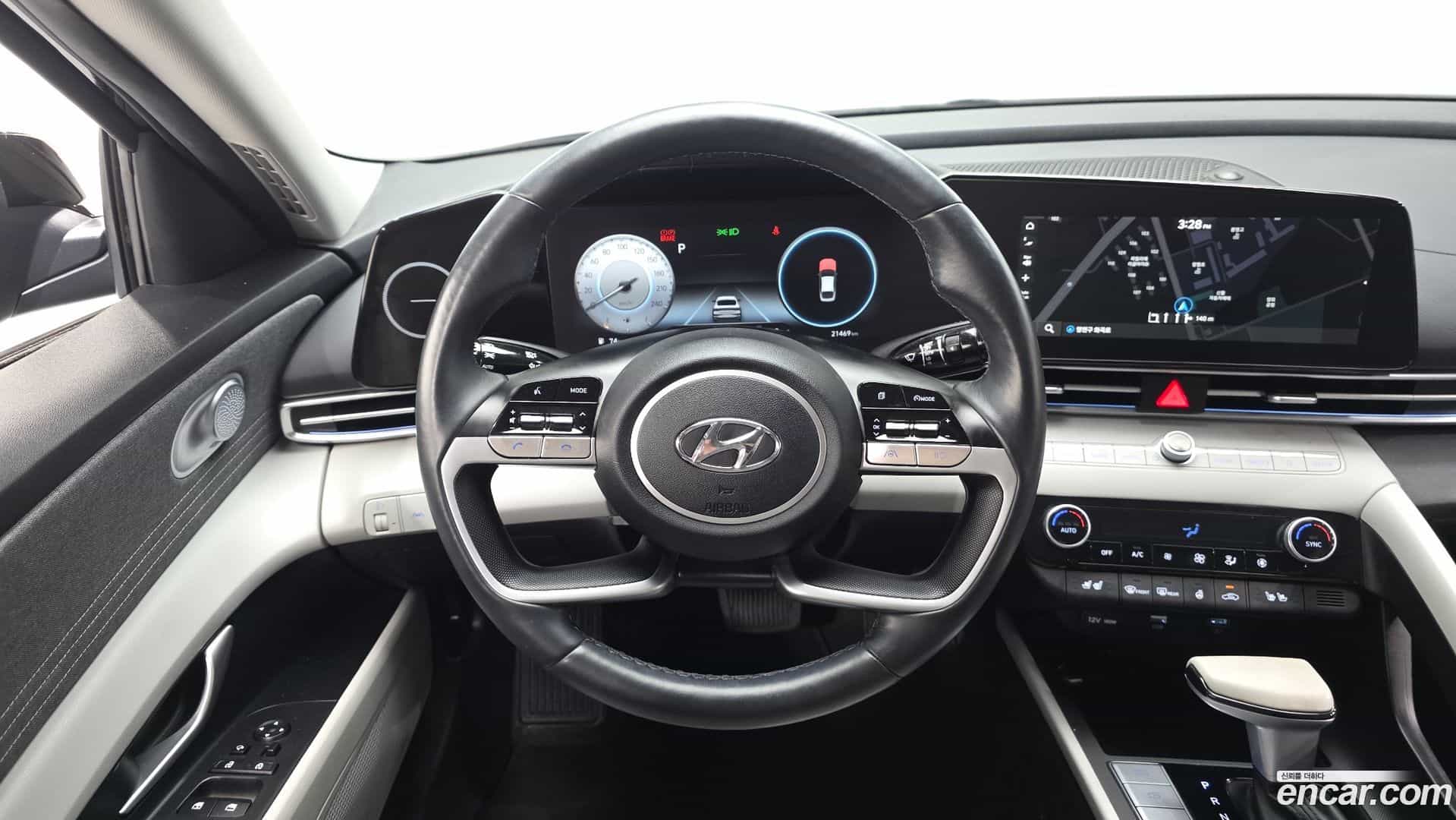AVANTE Hyundai 2022.8-OPTION-017