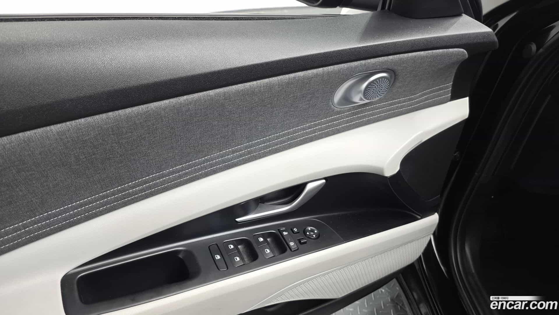 AVANTE Hyundai 2022.8-INNER-036