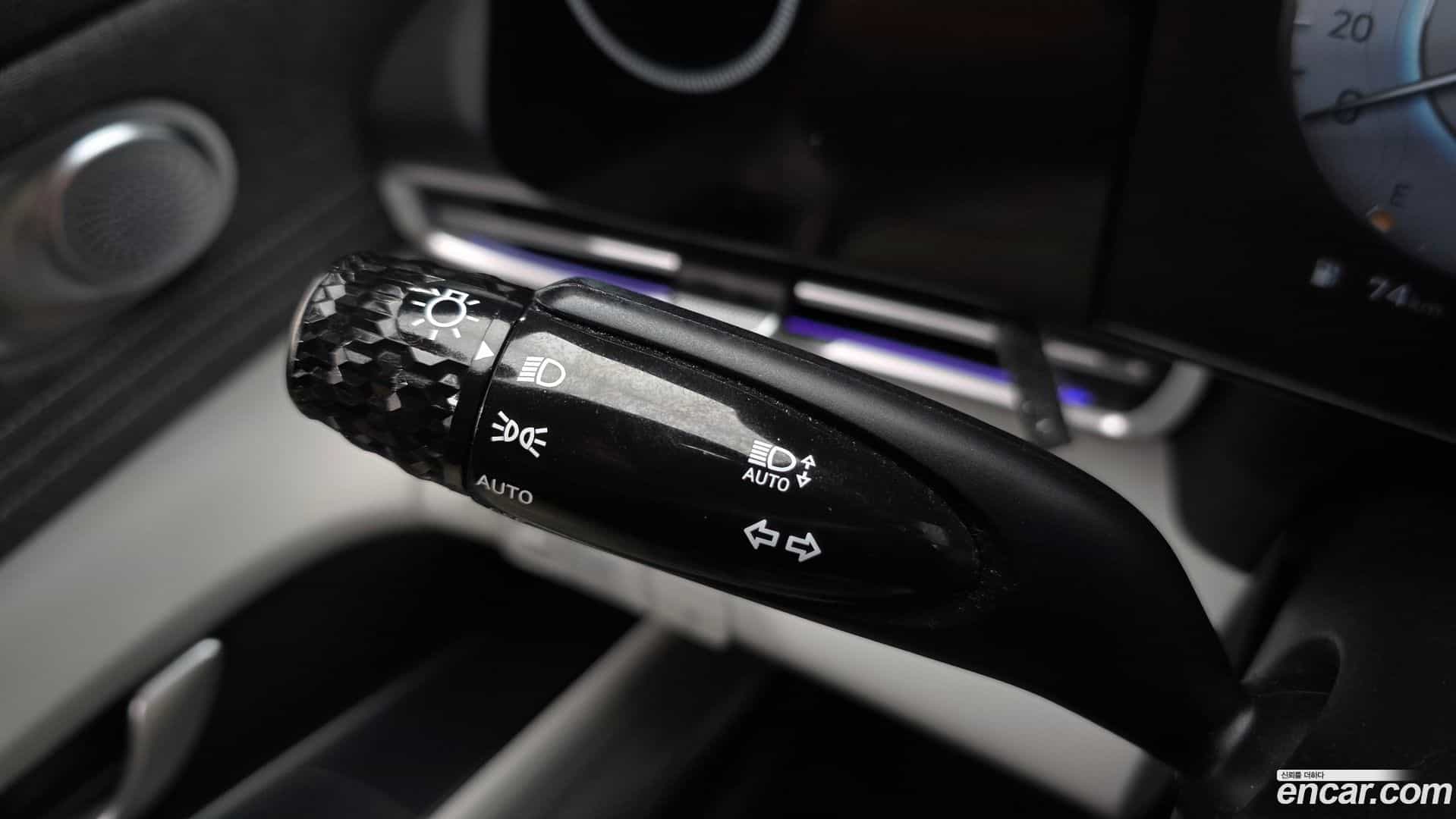 AVANTE Hyundai 2022.8-OPTION-042