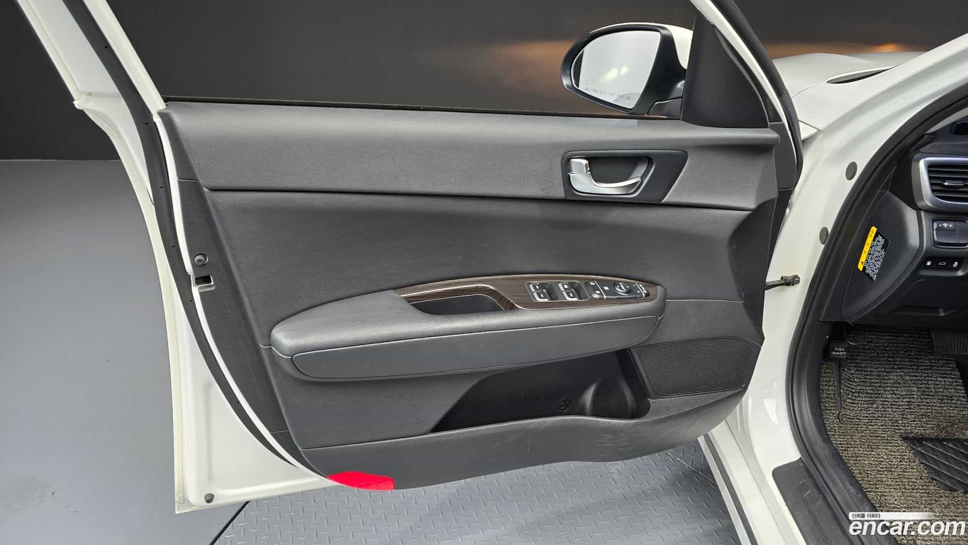 K5 Kia 2017.8-INNER-034