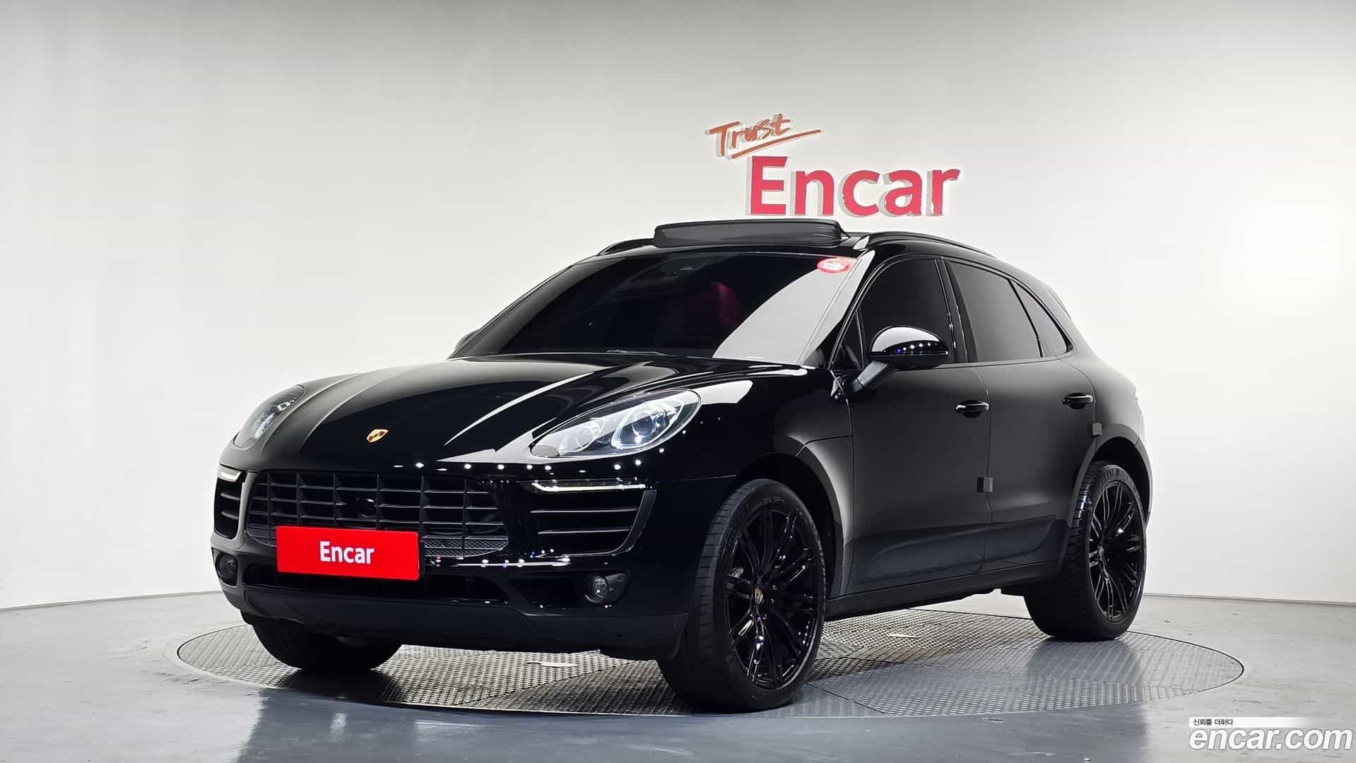 Macan Porsche 2015.0-OUTER-001