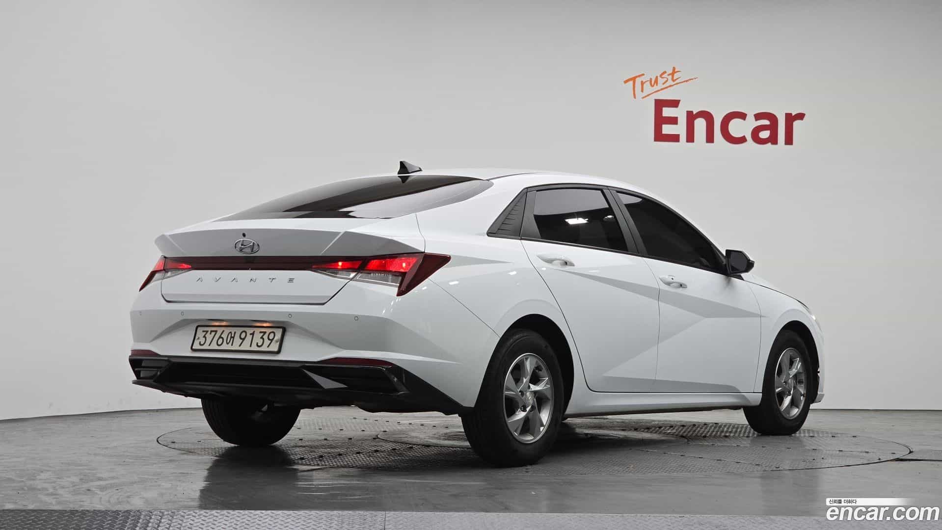 AVANTE Hyundai 2021.1-OUTER-002