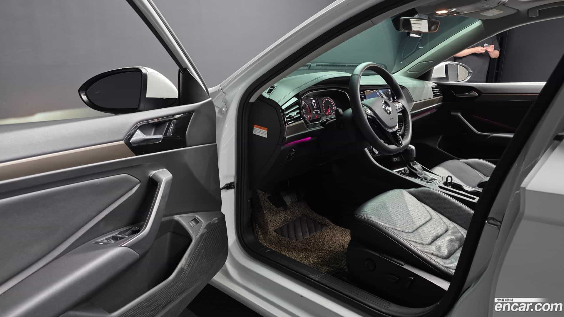 Jetta Volkswagen 2020.11-INNER-010