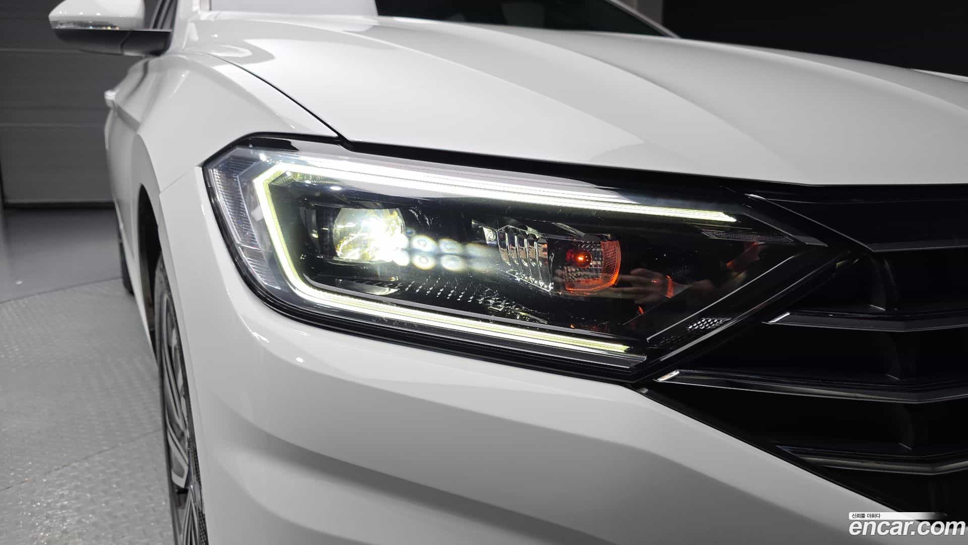 Jetta Volkswagen 2020.11-OUTER-032
